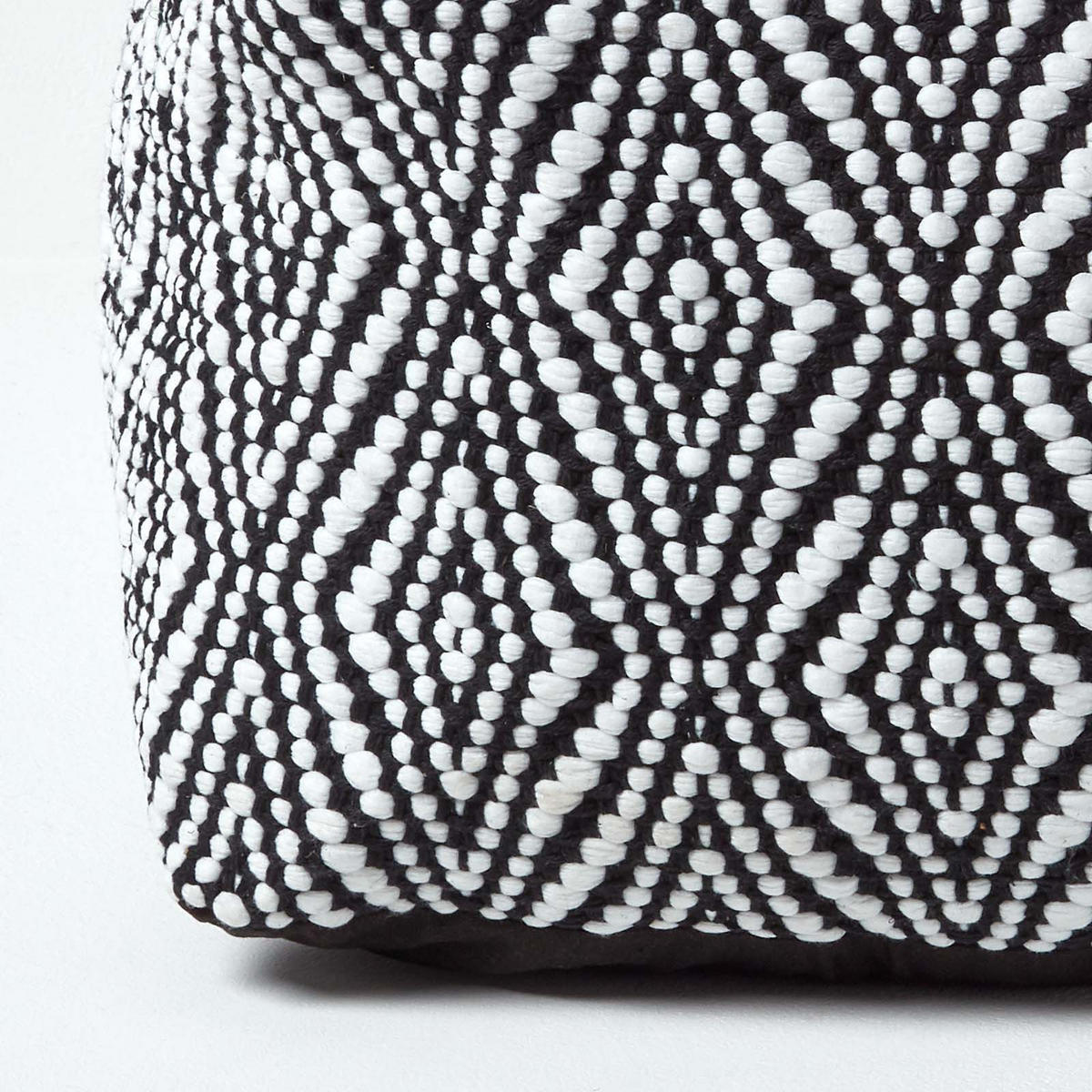 SITZPOUF Trance schwarz-weiß gemustert, 60/60/30 cm - Schwarz, Textil (60/30/60cm) - Homescapes