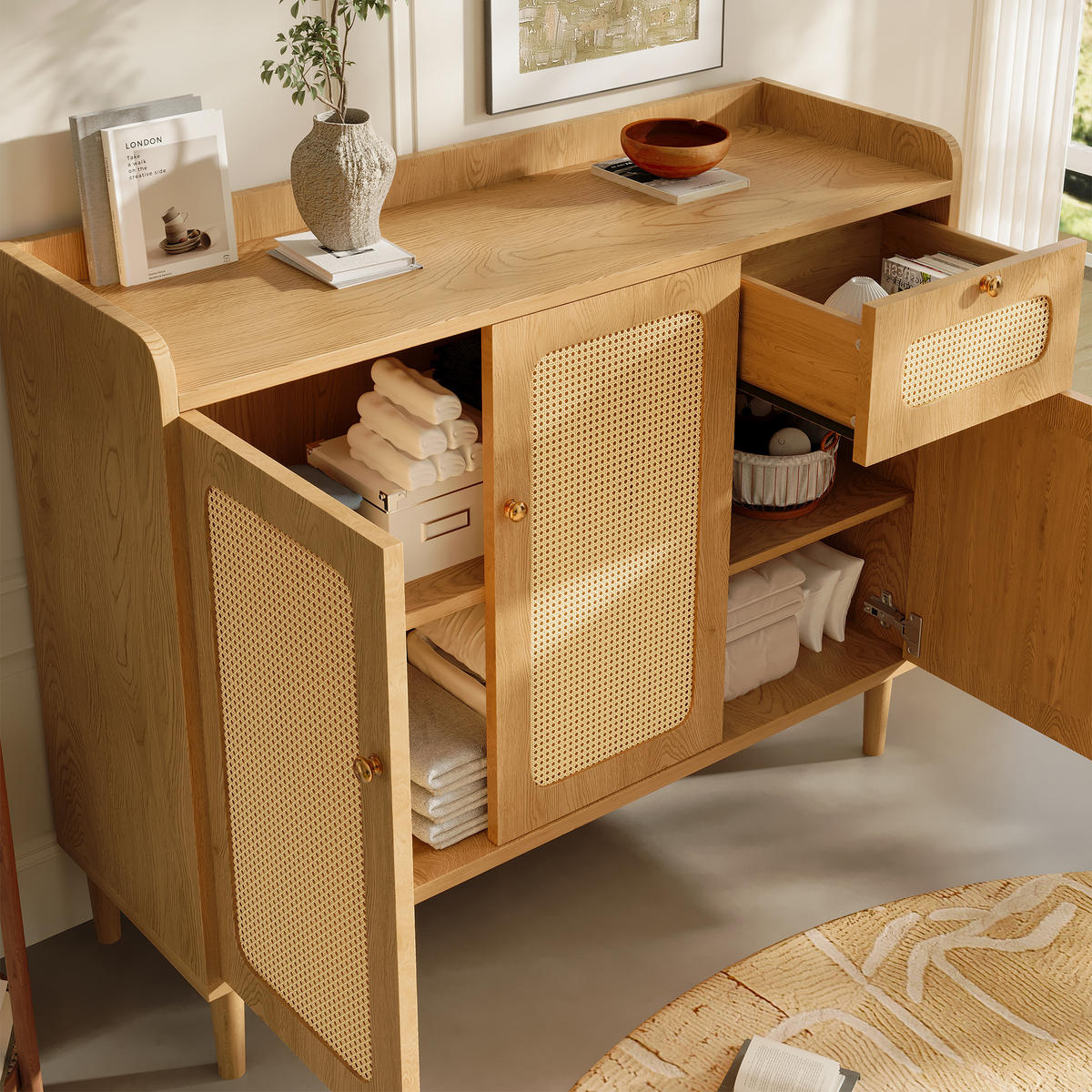 SIDEBOARD 120x40x91 cm Eiche mit Rattan und 3 Türen - Eichefarben, Holz (120/91/40cm) - FLIEKS