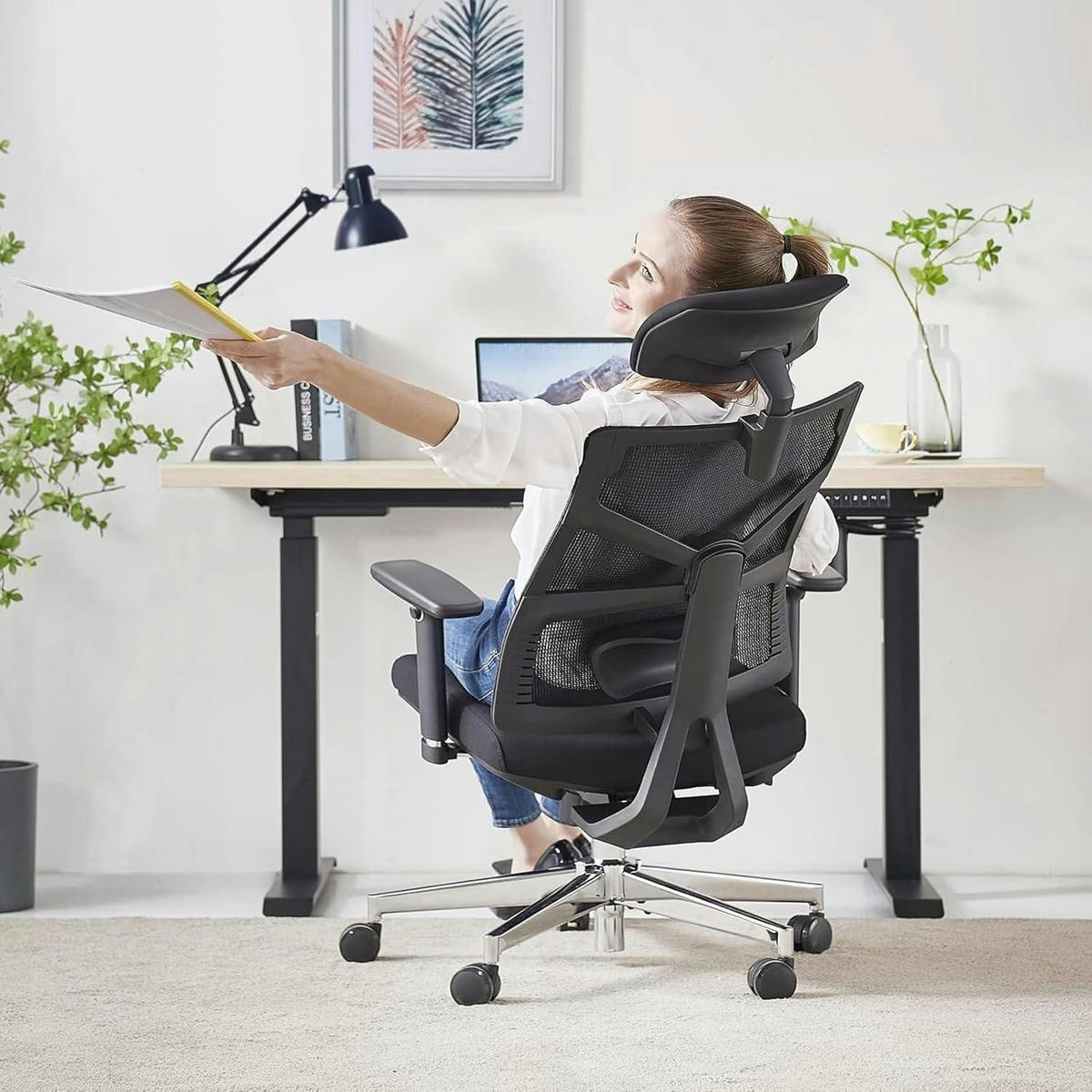 BÜROSTUHL mit adaptiver Rückenlehne Schwarz - Schwarz, Textil (68/131/70cm)