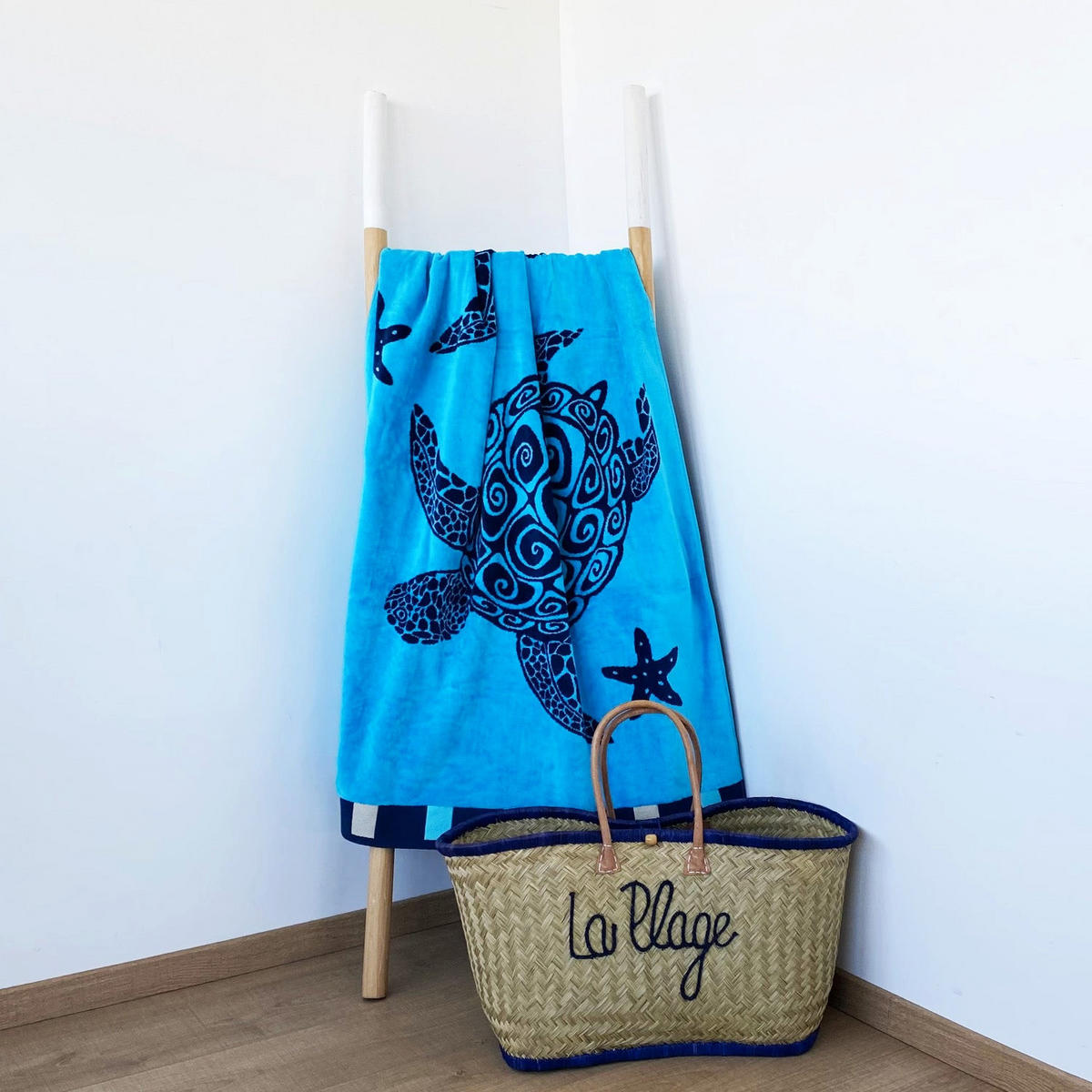 STRANDTUCH Frottee Samt Jacquard Blau 100x175 470g/m² - Bellia - Blau, Textil (100/175cm) - LE COMPTOIR DE LA PLAGE