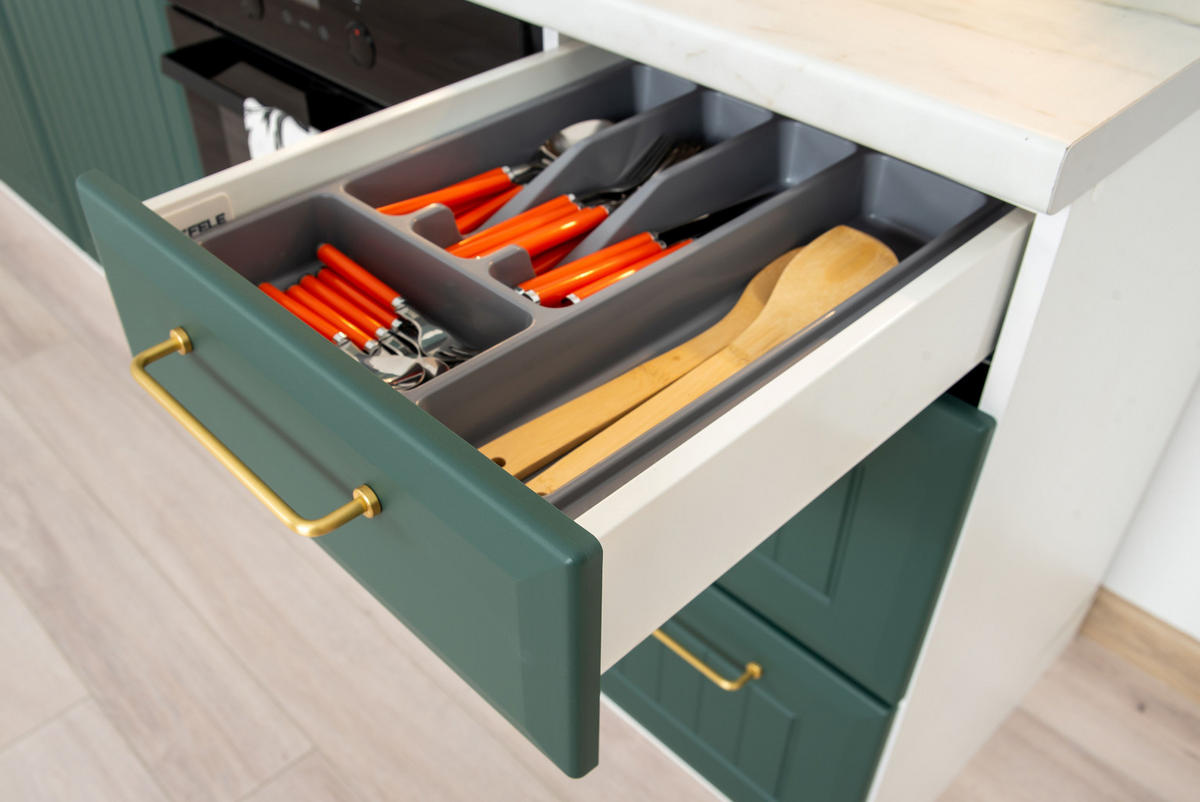 KÜCHENZEILE 240 cm - IRMA KS2-G240 - in Grün / Matt - Goldfarben/Grün, Holz/Holzwerkstoff (240/52.4/213.3cm) - Royal24_Markt