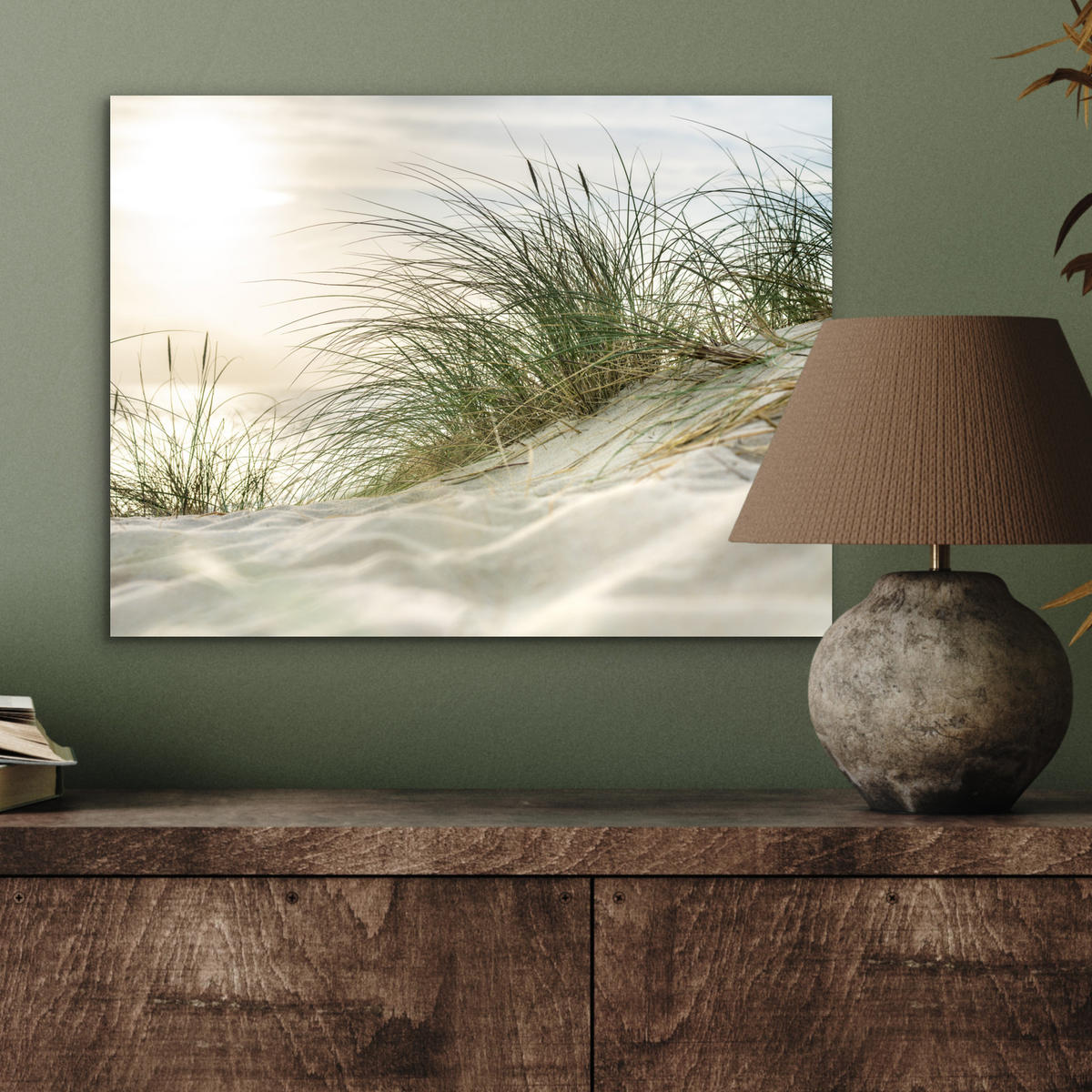KOVOVÝ OBRAZ Duny s marramovou trávou pod slnkom nemeckého národného parku Schleswig-Holsteinisches Wattenmeer 40x30 cm - krémová, kov (40/30cm) - MuchoWow