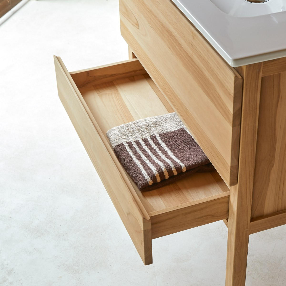 BADEZIMMERMÖBEL Edgar Natur aus Teak - Naturfarben, Holz (82/90/47cm) - Tikamoon