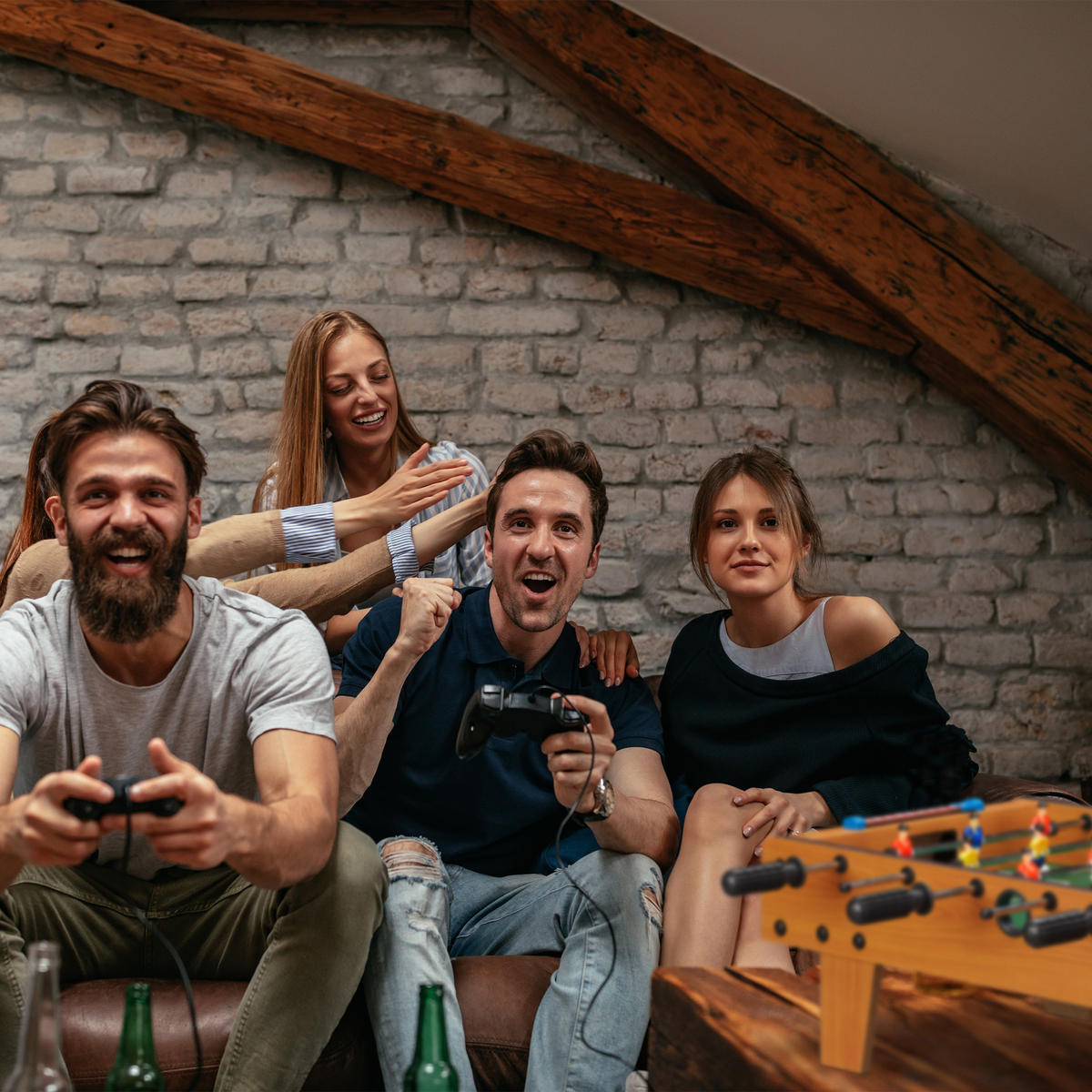 TISCHKICKER - Hellbraun, Holzwerkstoff/Kunststoff (69/60cm) - Relaxdays