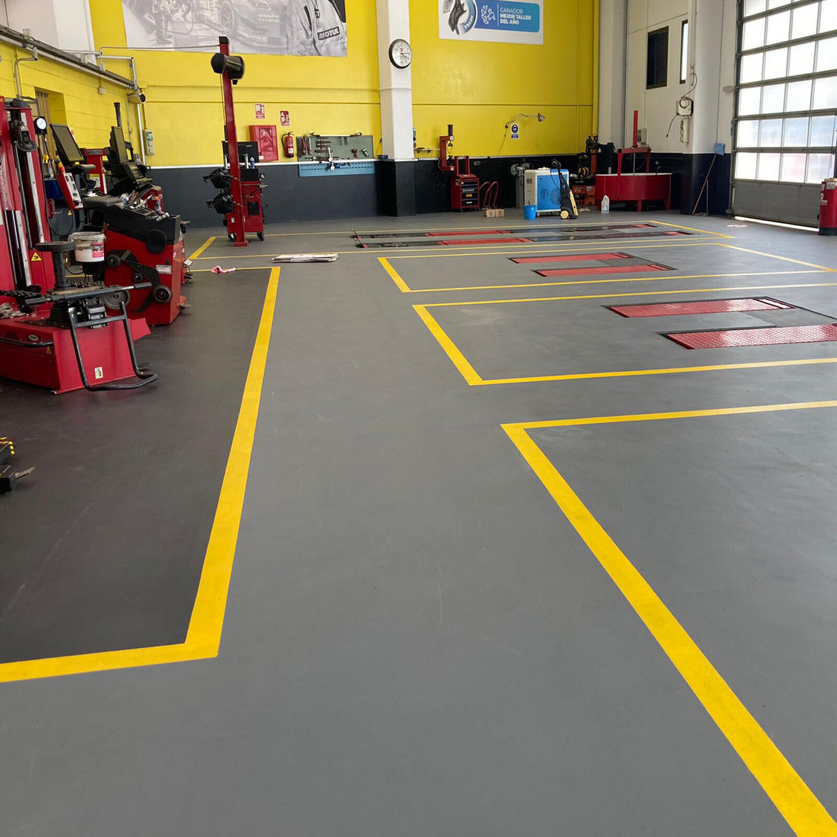 PVC-FLIESEN für Garage, Werkstatt, Sporthalle - Dunkelgrau - Los von 1 m² - Dunkelgrau, Kunststoff (50/50/1.1cm) - MOSAIK FLOOR
