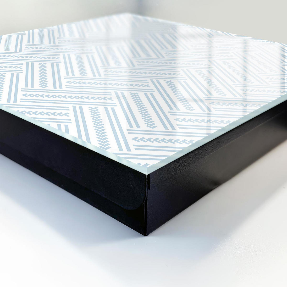 SCHLÜSSELBOX Schwarz 30x30 cm- Türöffnung nach rechts - Dezentes Fischgrätmuster - Weiß, Metall (30/30/5cm) - TULUP