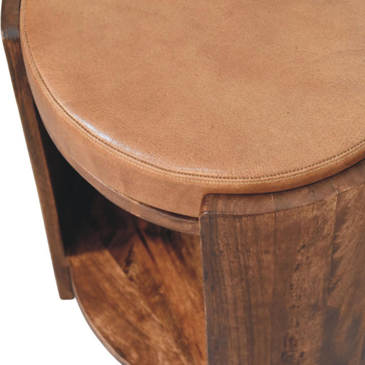 HOCKER mit Roasted-Almond-Finish, 1 offene Ablage, Ledersitz, kakaobraun - Braun, Leder/Holz (38/41/38cm) - Artisan Furniture