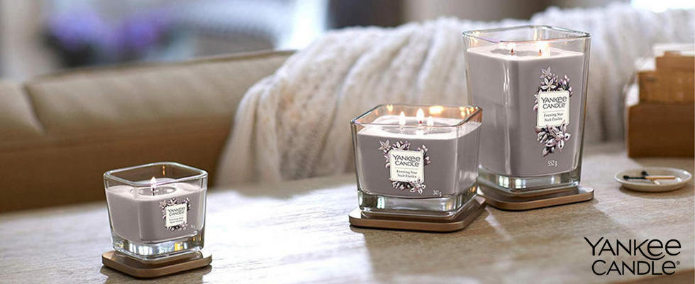 Yankee Candle Elevation Sunlight Sand auf Tisch