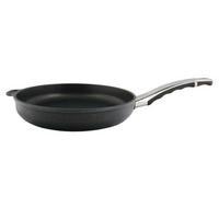 BRATPFANNE 24 cm GIGANT Newline für alle Herdarten - Schwarz, Metall (24cm) - BAF