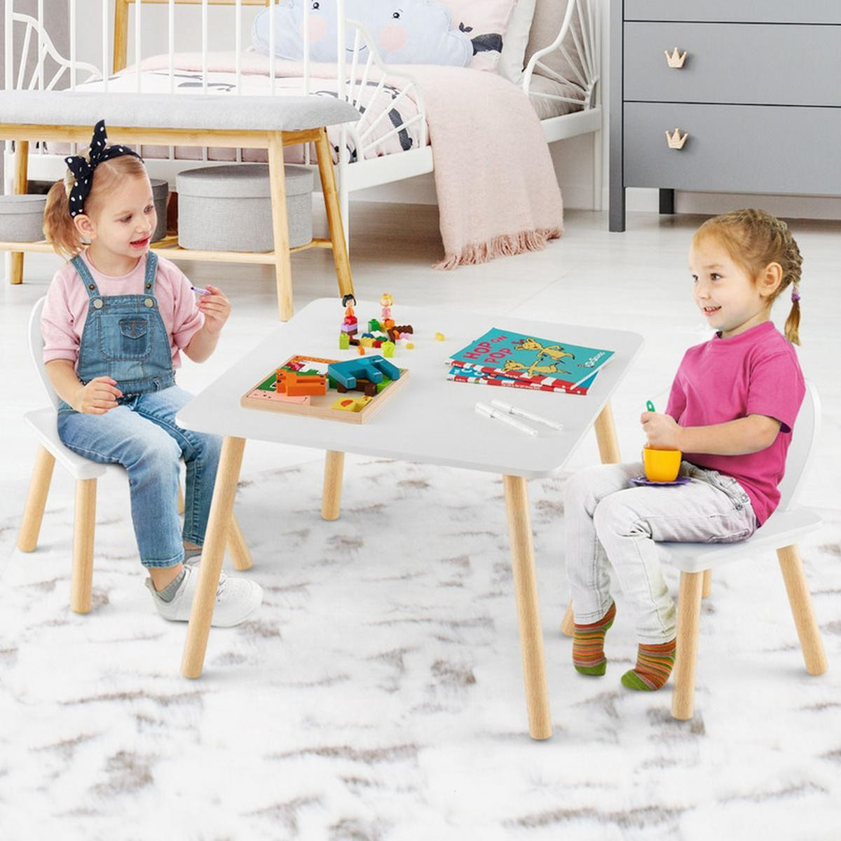 KINDERTISCH mit 2 Stühlen weiß(3-tlg) - Weiß, Holzwerkstoff (62/43/62cm) - COSTWAY