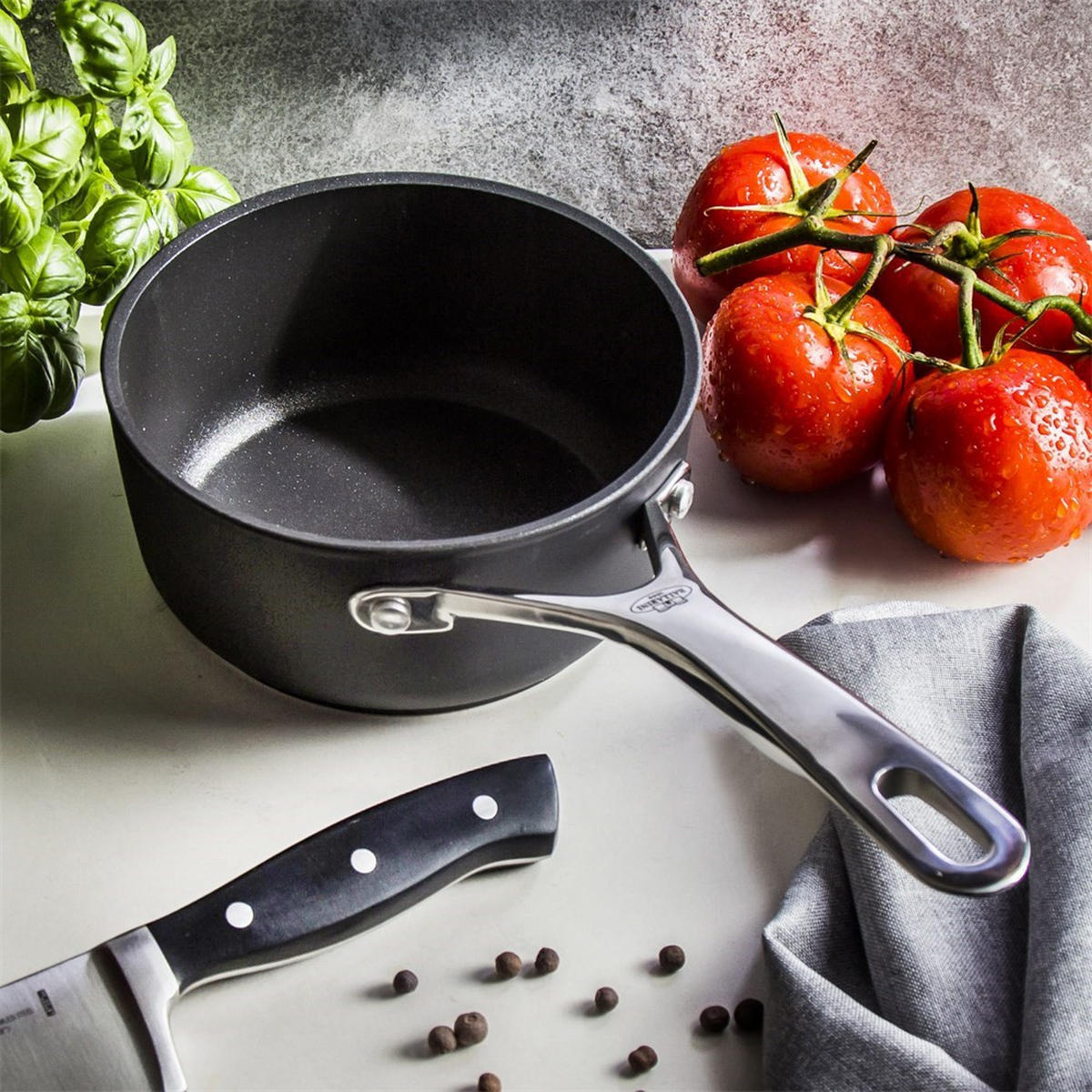 ZWILLING Stieltopf 16cm Keravis Ti-X-Besch. Induktion 75002-487-0 1006988 ALBA - Schwarz, Metall (16cm) - Zwilling