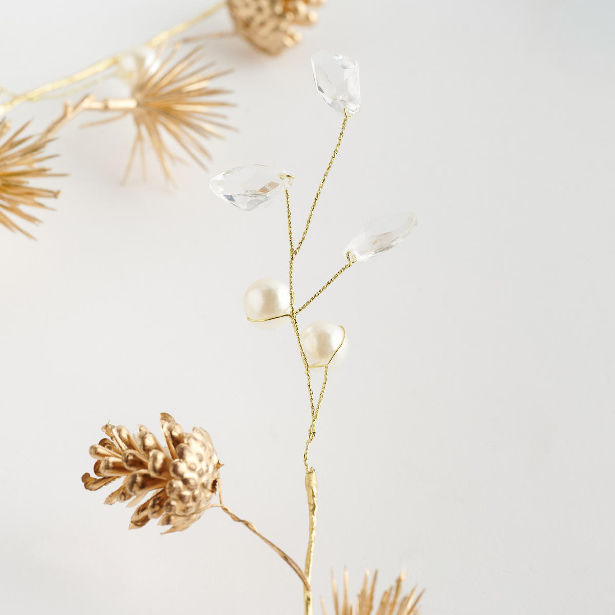 GIRLANDE SOELE, 150x30x12 cm, Gold, Weihnachtsgirlande, Weihnachtsdekoration, Weihnachtsdeko, Deko Wohnzimmer, Winter Christmas, XMAS Geschenk - Goldfarben, Kunststoff (150cm) - home&you