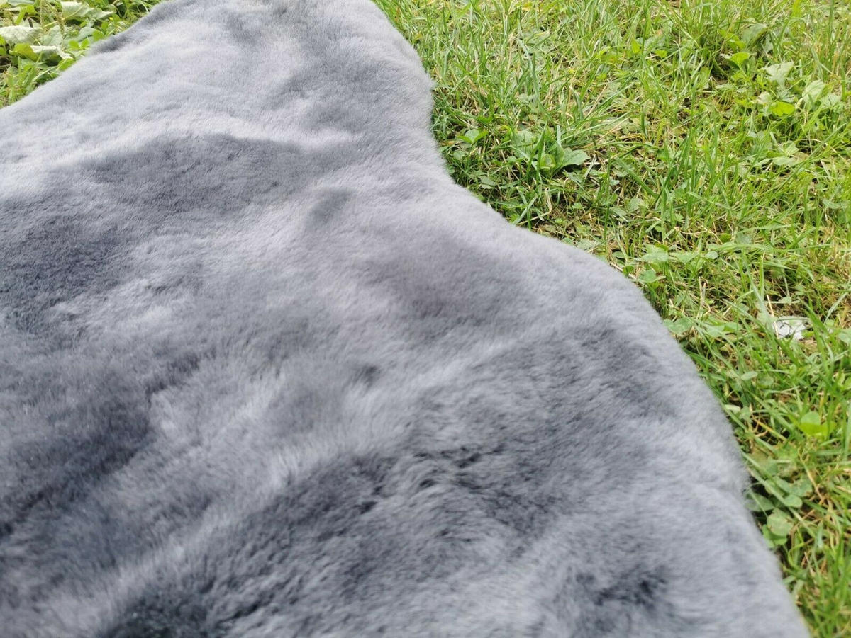 FELL Merino Lammfell Schaffell Grau ca. 125 cm - Grau, Fell (75/125cm) - Provellus