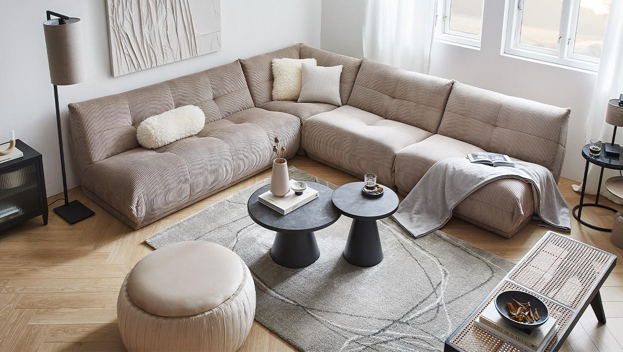 beiges ecksofa, Wohnlandschaft