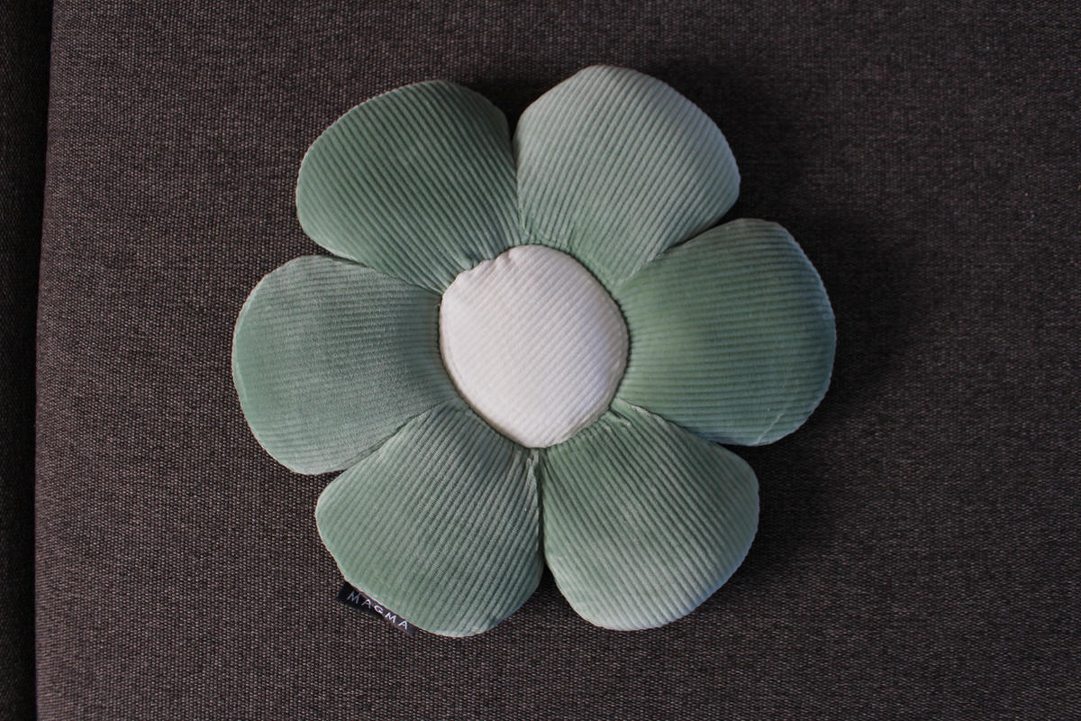 FORMKISSEN klein Blume MINNIE - Grün, Textil (30cm) - Magma Heimtexx