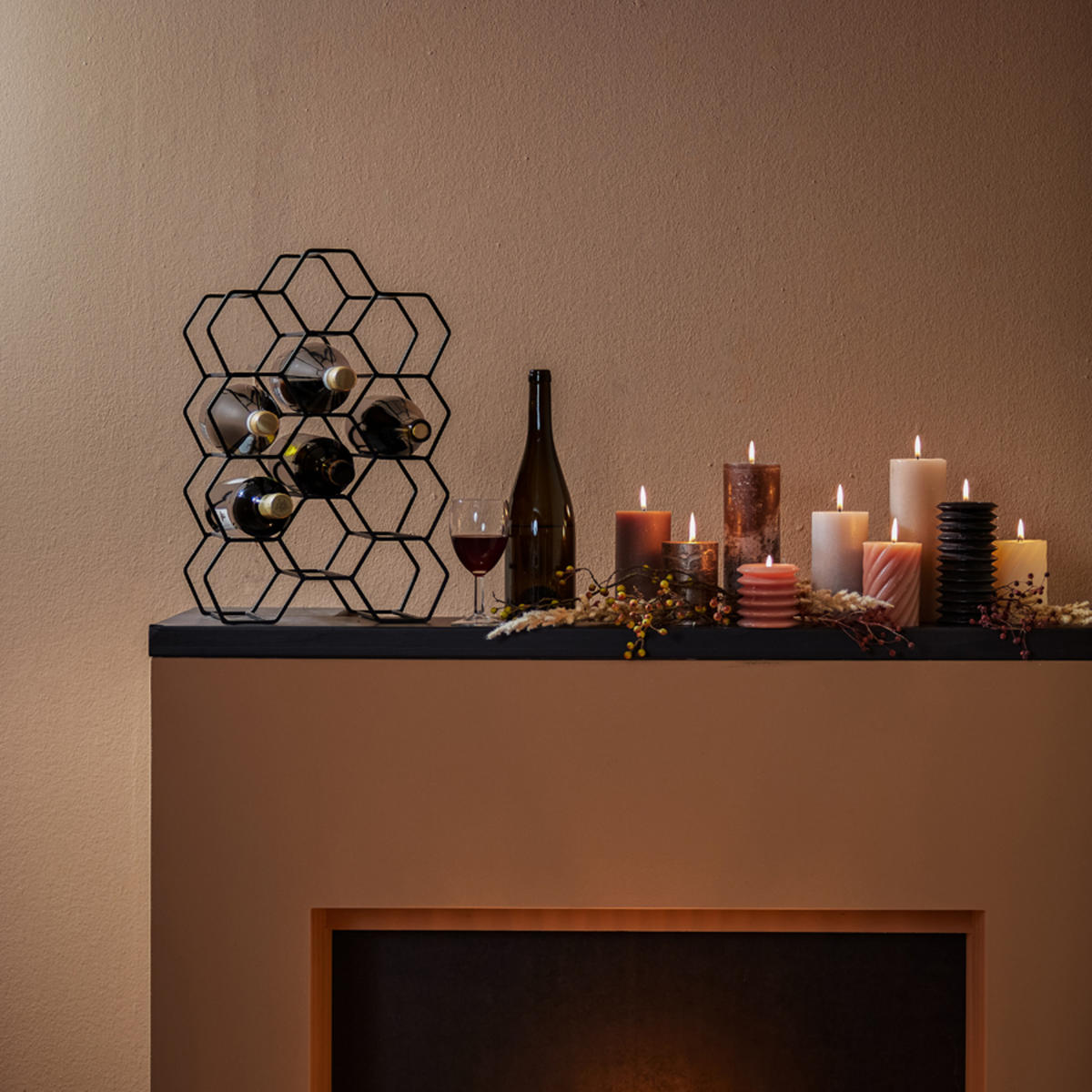 WEINREGAL Salbris Schwarz 30/18/46 cm - Schwarz, Metall (18/46/30cm) - Light & Living