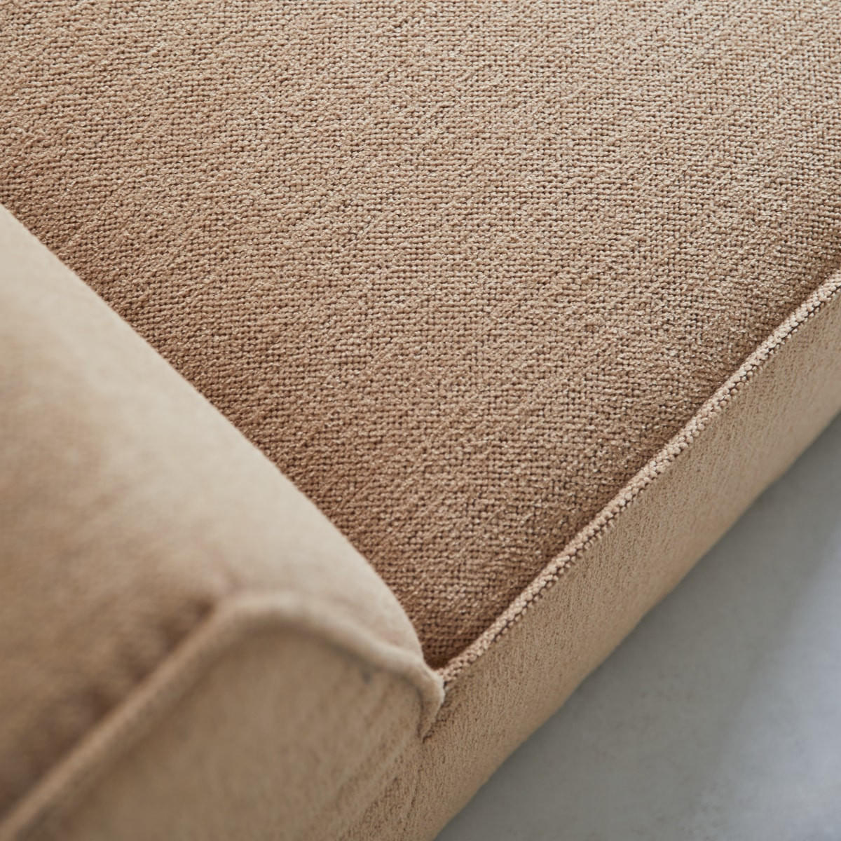 SOFA Dario Braun aus Stoff - Braun, Textil (247/75/93cm) - Tikamoon
