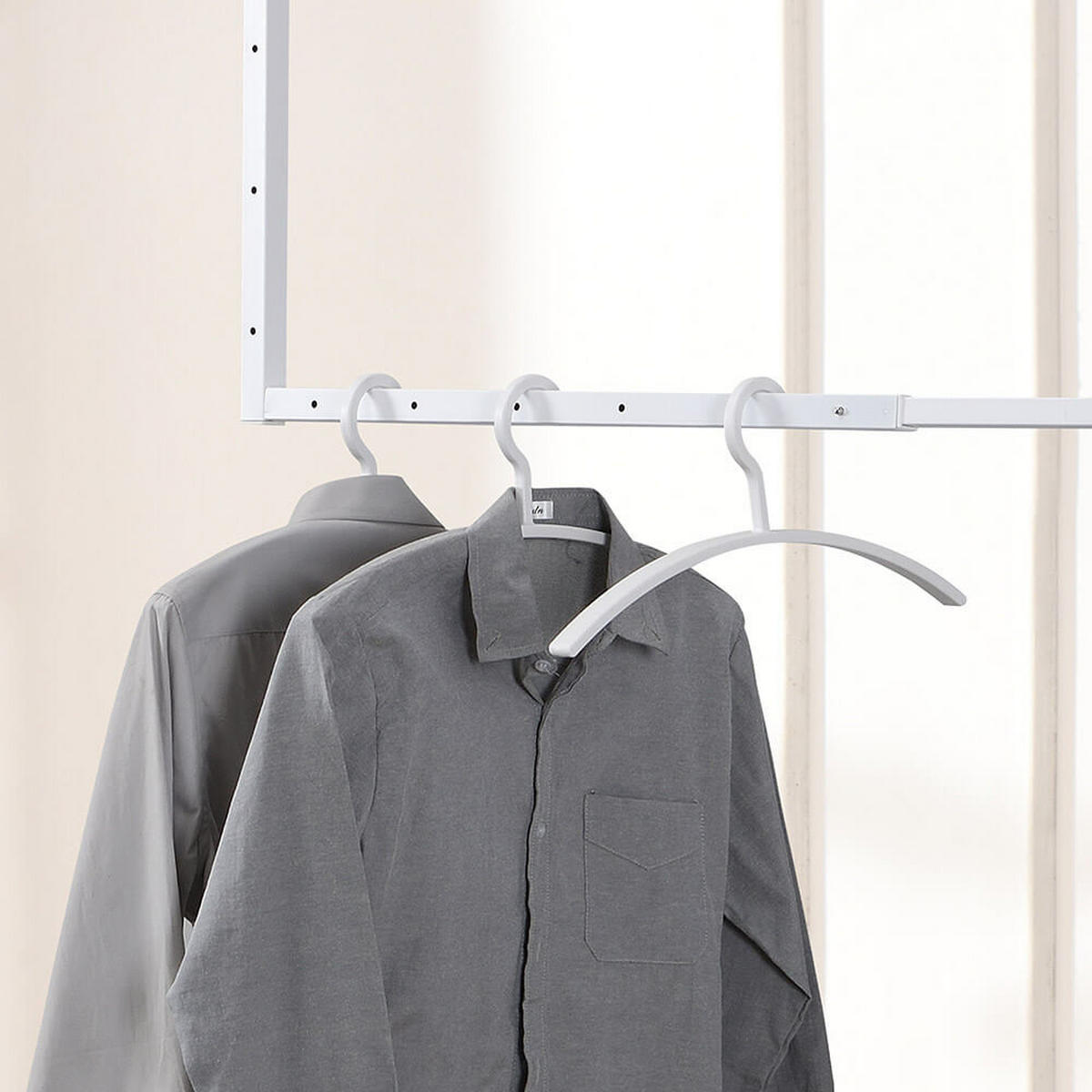 GARDEROBENLEISTE aus Metall inkl. Kleiderbügel und S-Haken SWAY Weiß - Weiß, Kunststoff (3/80/120cm) - Home Deluxe