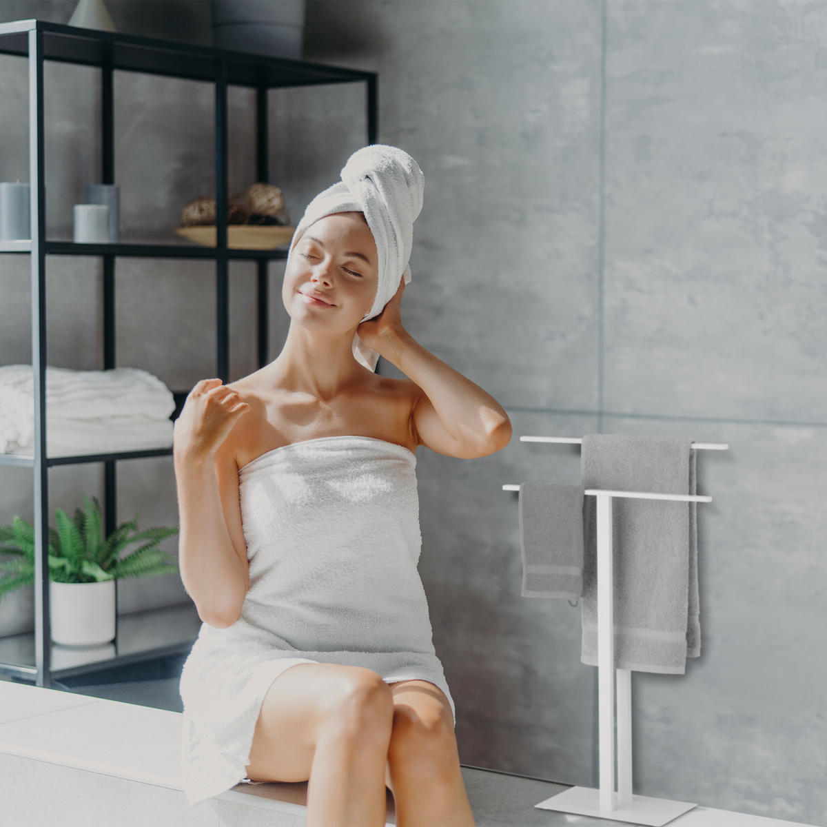 HANDTUCHSTÄNDER - Weiß, Metall (50/82/19cm) - Relaxdays