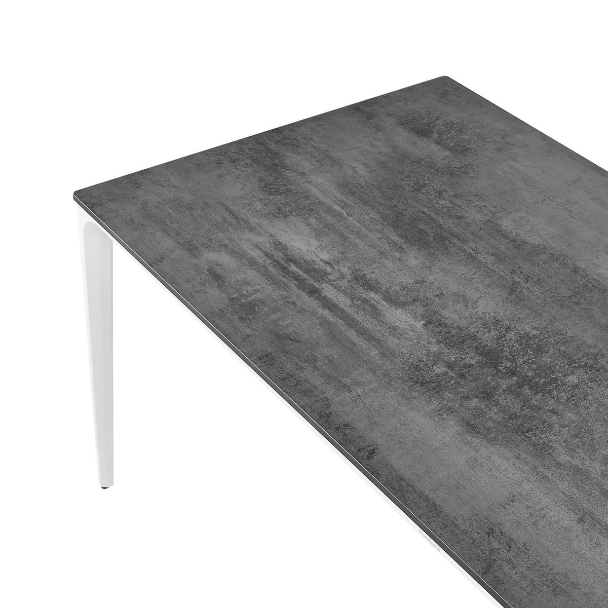 ZAHRADNÍ STŮL 180/90 cm Imitace kamene Tmavě šedý Sovareto - tmavě šedá, plast (180/90/75cm) - Beliani