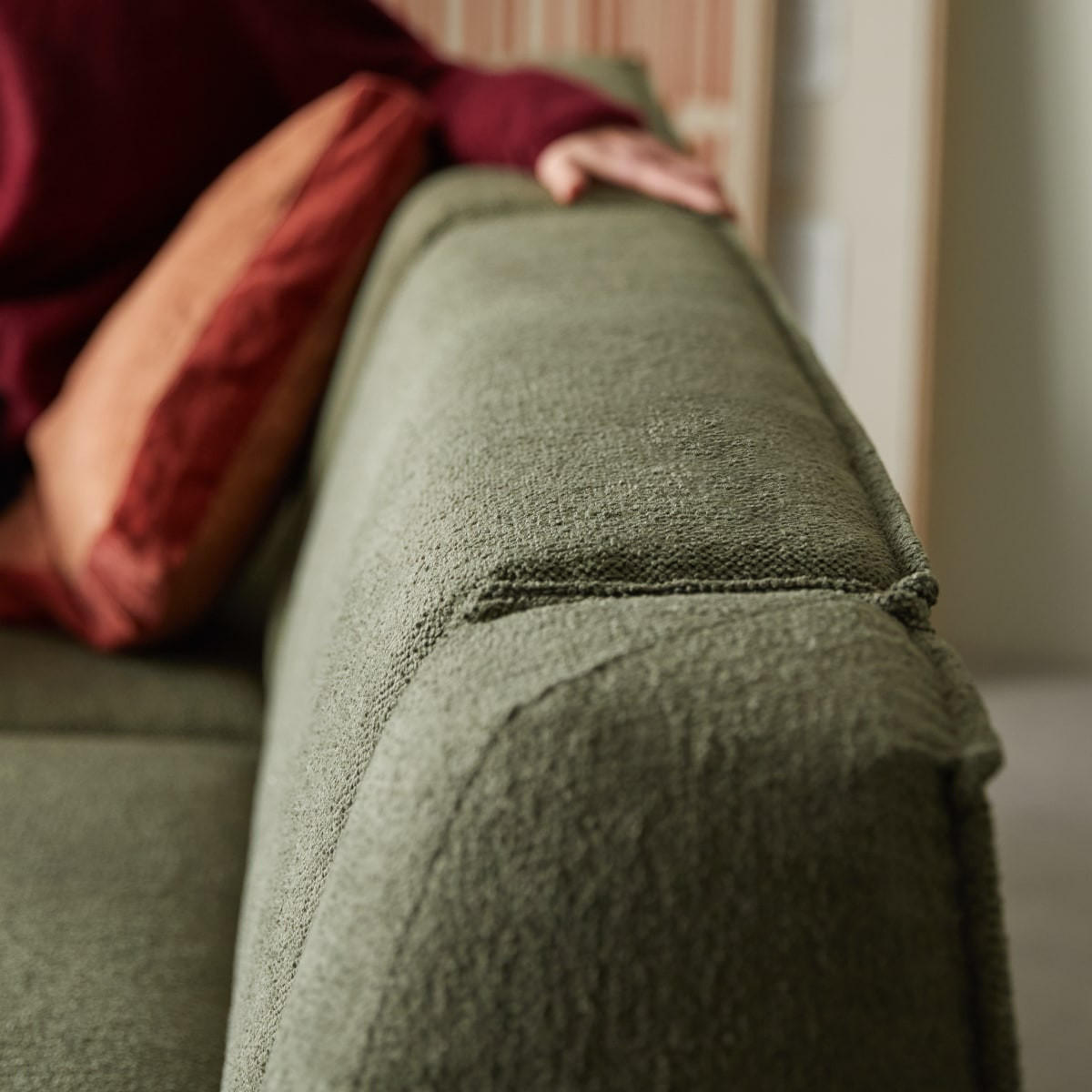 SOFA Dario Grün aus Stoff - Grün, Textil (365/75/115cm) - Tikamoon