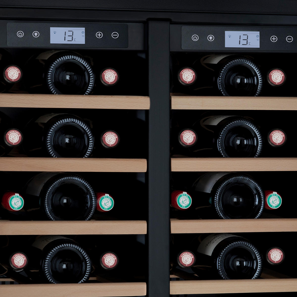 WEINKÜHLSCHRANK CAVCED42 Schwarz und Silber, 42 Flaschen, Kapazität 126L, Temperaturzonen von 5°C bis 20°C - Schwarz, Metall (59.5/83/57.5cm) - Les Petits Champs