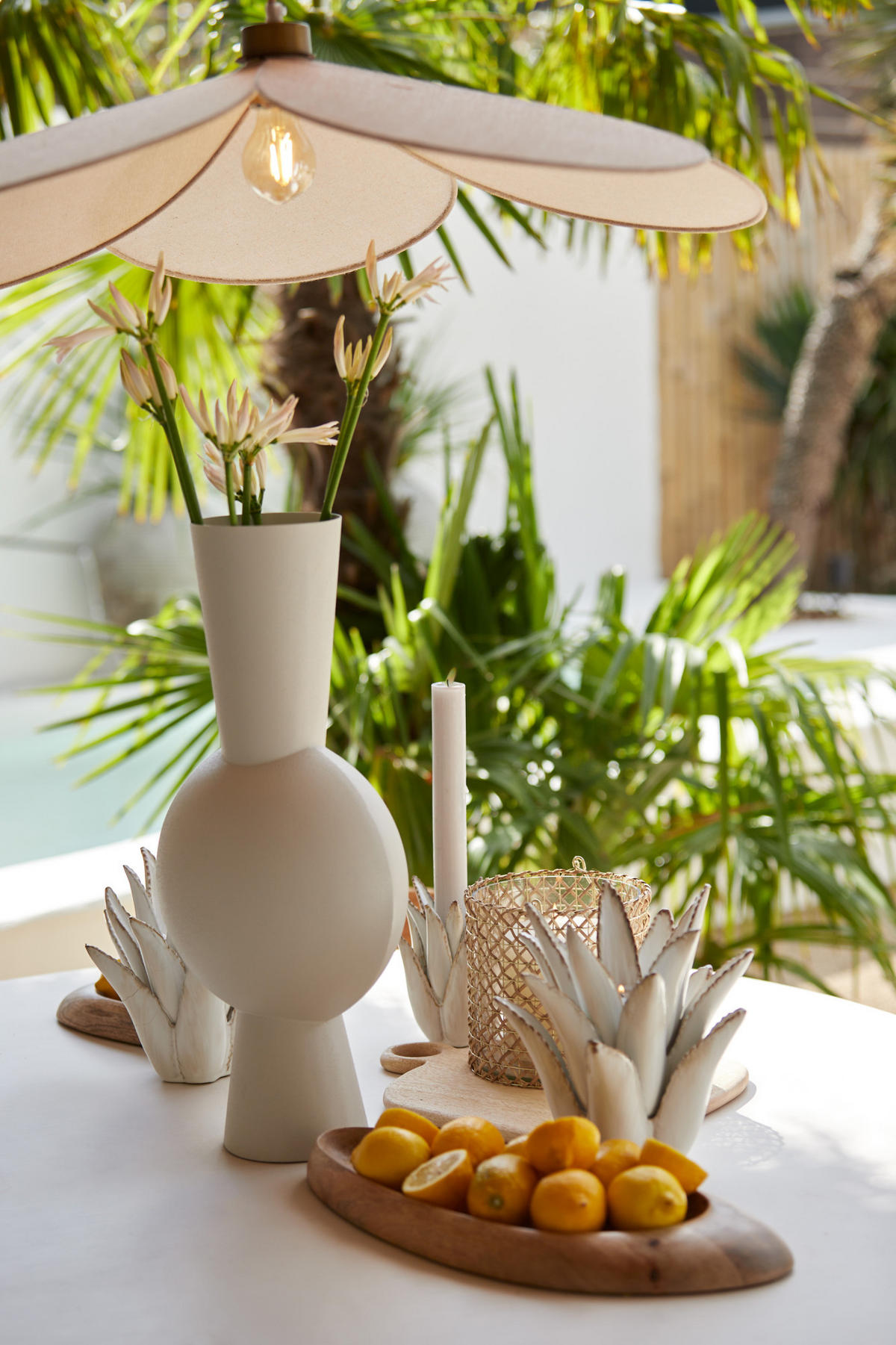VASE Kavandu Weiß 26/19/54 cm - Weiß, Metall (54cm) - Light & Living