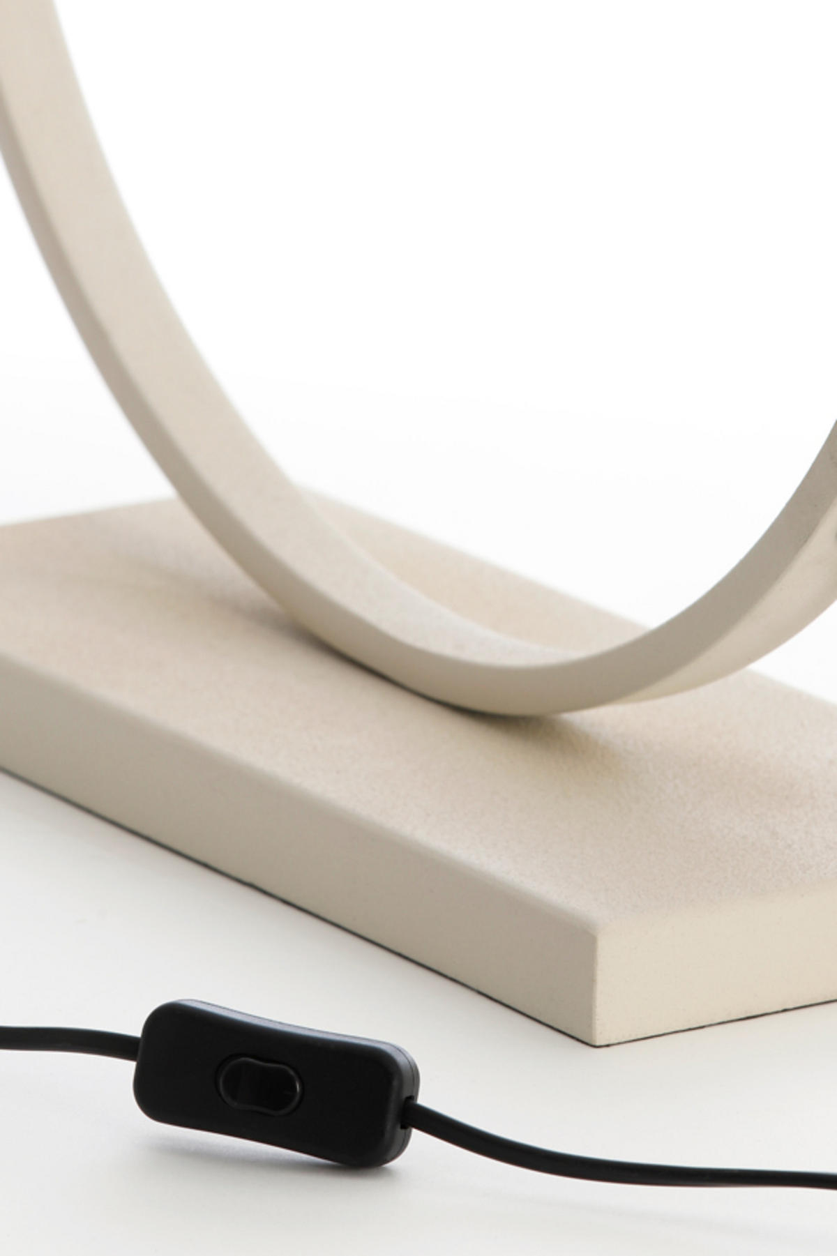 LAMPENFUSS Liva Weiß Ø50/64 cm - Weiß, Metall (50/15/59cm) - Light & Living