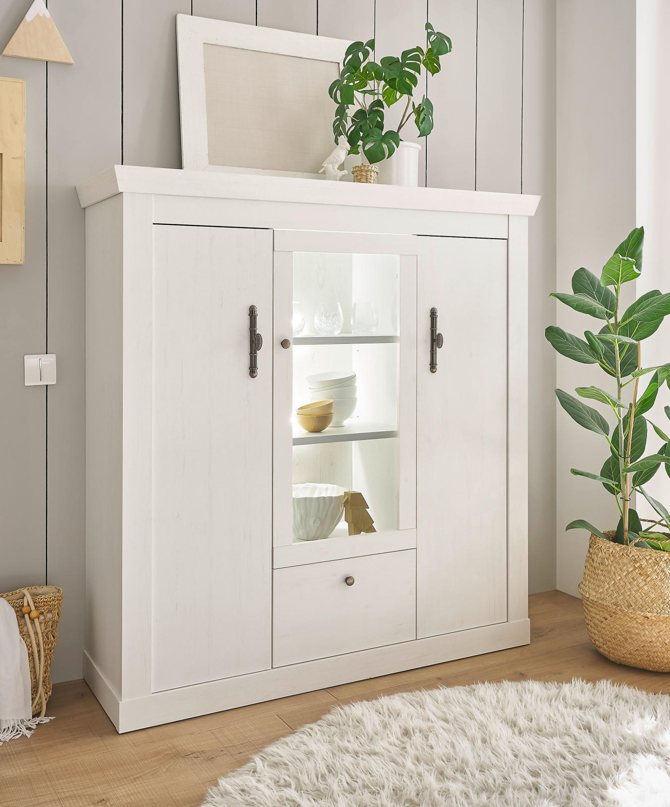 HIGHBOARD weiß Pinie Landhaus, Vitrine 140 x 146 cm, Soft-Close-Funktion - Weiß, Holzwerkstoff/Kunststoff (141/146/45cm) - Furn.Design