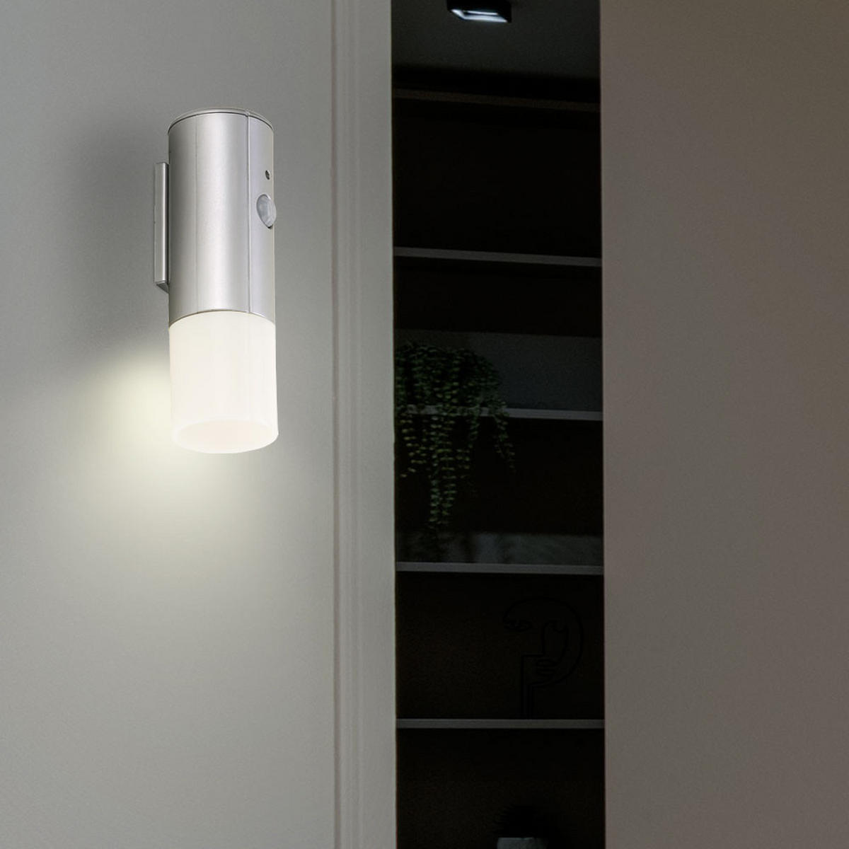 LED WANDLEUCHTE Silber mit Bewegungsmelder - Silberfarben, Kunststoff (4/12.5/4cm) - Briloner
