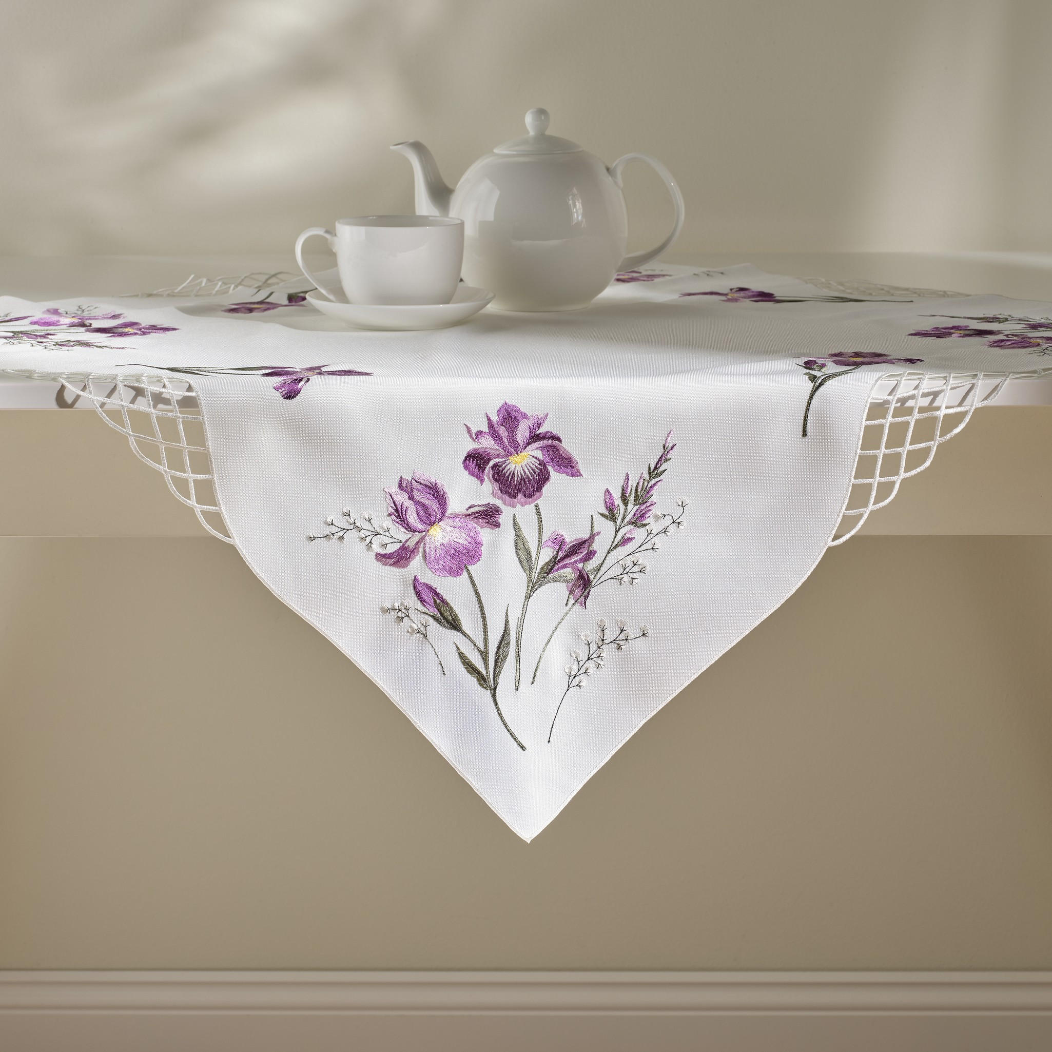 TISCHDECKE Luya - Violett, Textil (80/80/1cm) - home&you