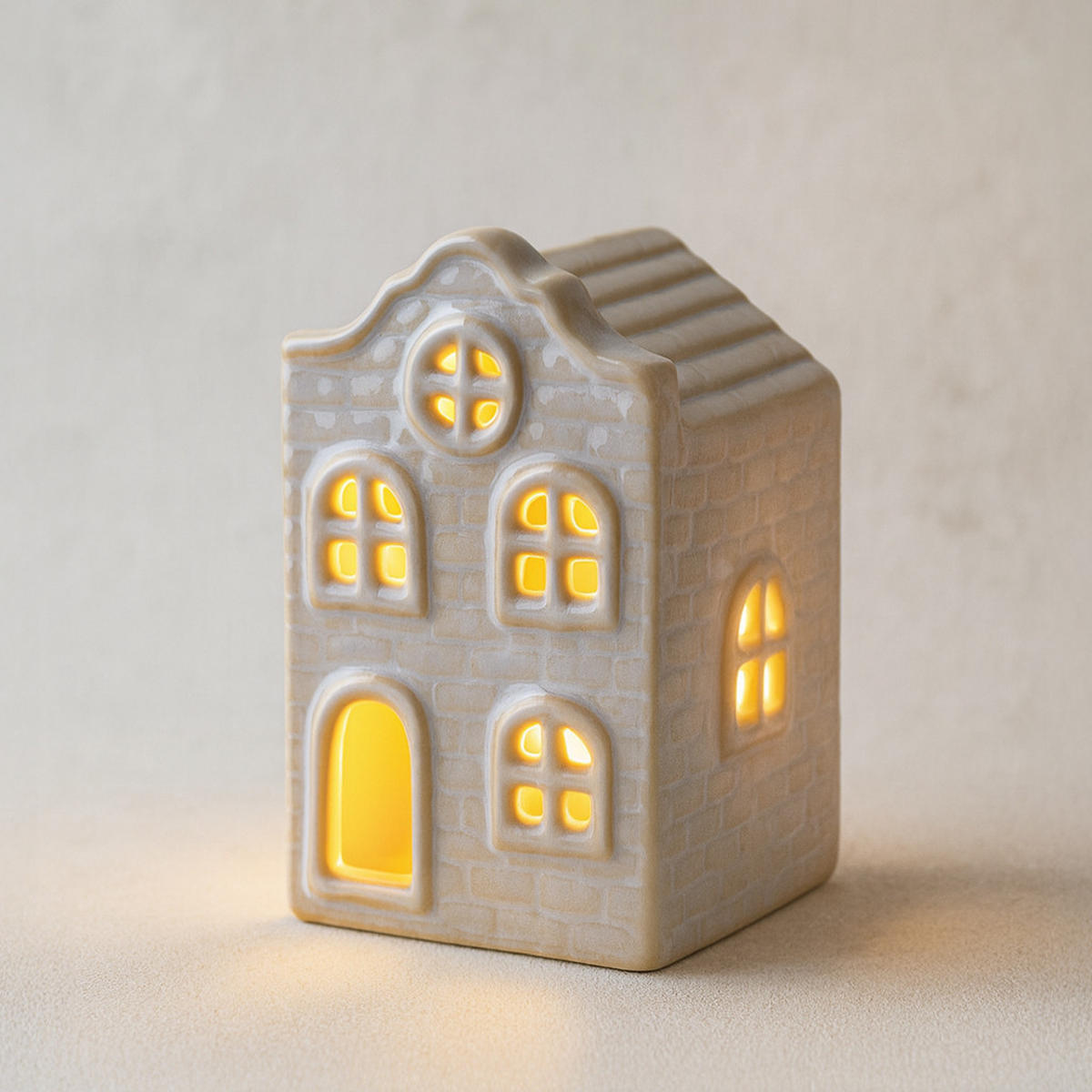 LED-LATERNENHAUS Hytte Weiß 5,7x5,7x8,7 cm Keramik - Weiß, Keramik (5.7/8.7/5.7cm) - Mondex