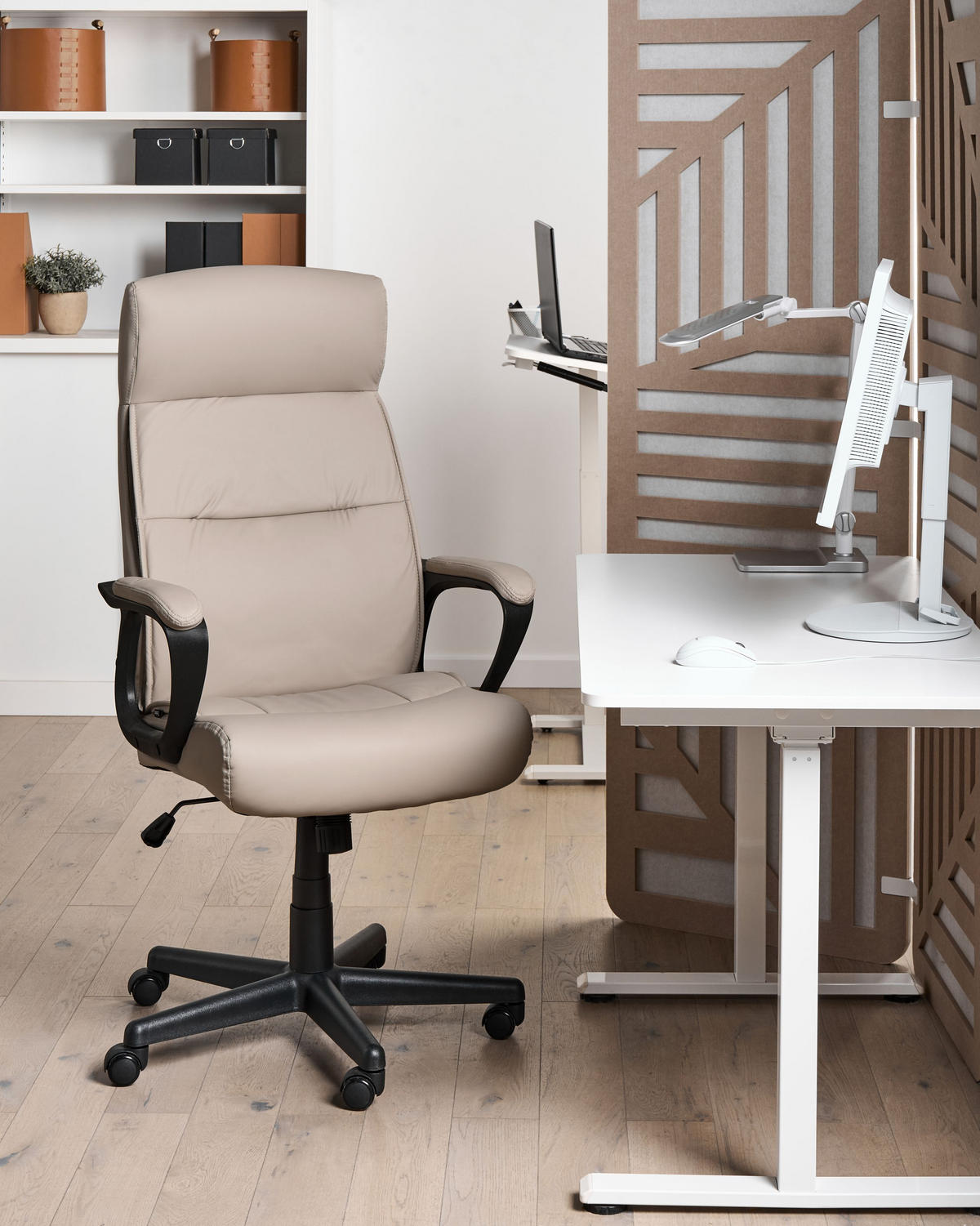 CHEFSESSEL Beige Guru - Beige/Schwarz, Kunststoff (65/114/73cm) - Beliani