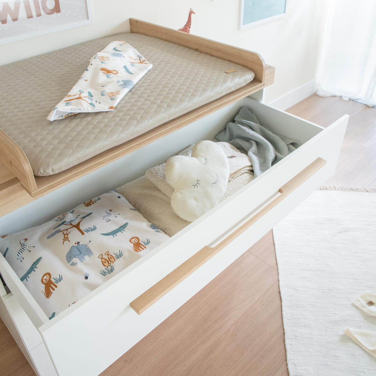 BABYZIMMER Lumo 2-teilig - Weiß, Holz (1/1/1cm) - Roba