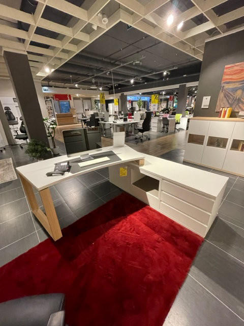 SCHREIBTISCHINTERNO B - Invivus