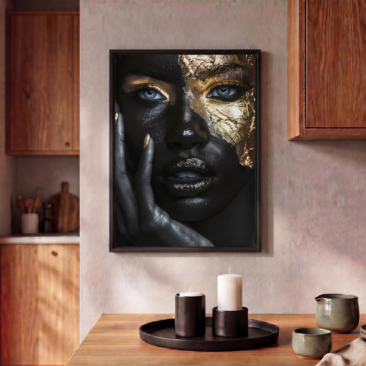 LEINWAND Bilder mit Rahmen - Frau - Gold - Porträt - Schwarz-Weiß - Luxus - 30x40 - Hellblau, Textil (30/40cm) - MuchoWow