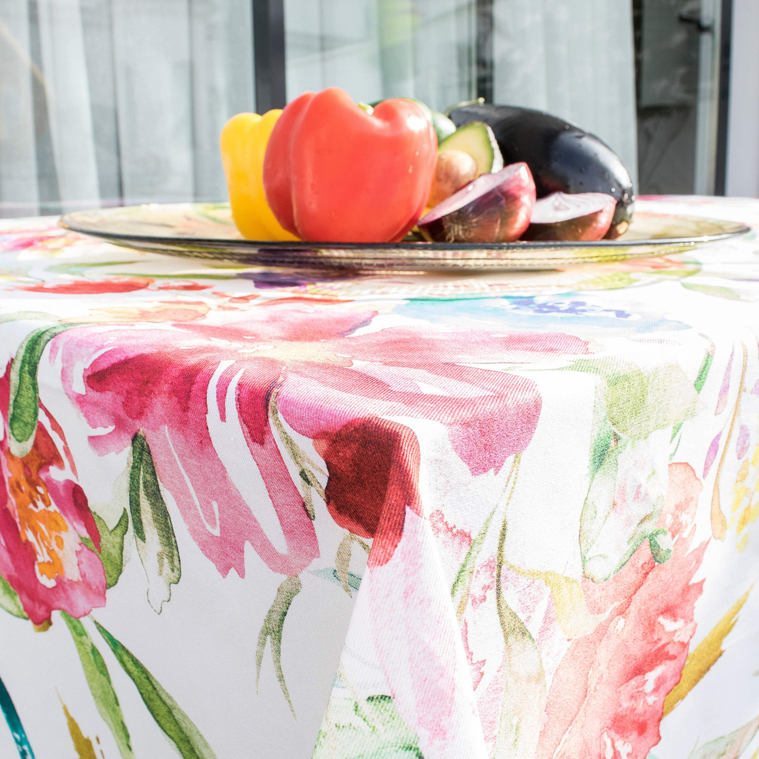 TISCHDECKE pink bloom 150x150 cm mehrfarbig - Multicolor, Textil (150/150/0.2cm) - Happy Friday