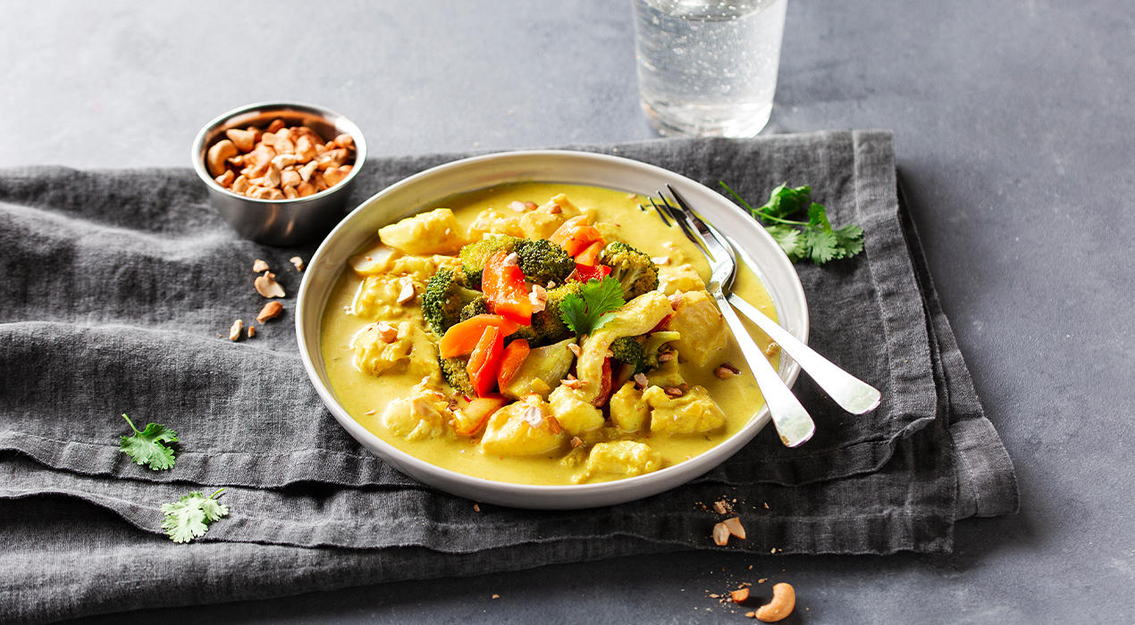XXXLecker_fischcurry_mit_buntem_gemuese