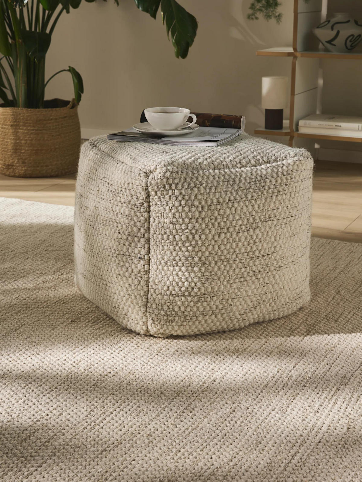 WOLL-POUF handgefertigt Rocco Cream 45x45x45 cm - Creme, Textil (45/45/45cm) - benuta Pure
