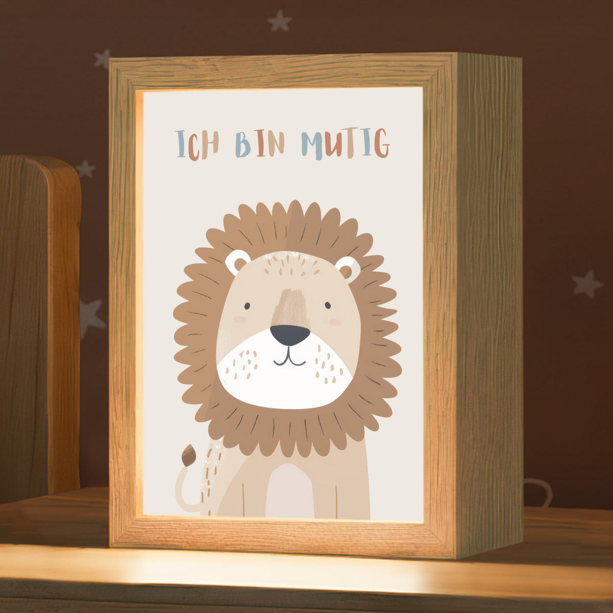 NACHTTISCHLAMPE Löwe - Beige - Tier - Mutig - Zitat 15x20 cm - Beige, Holzwerkstoff (8/15/20cm)
