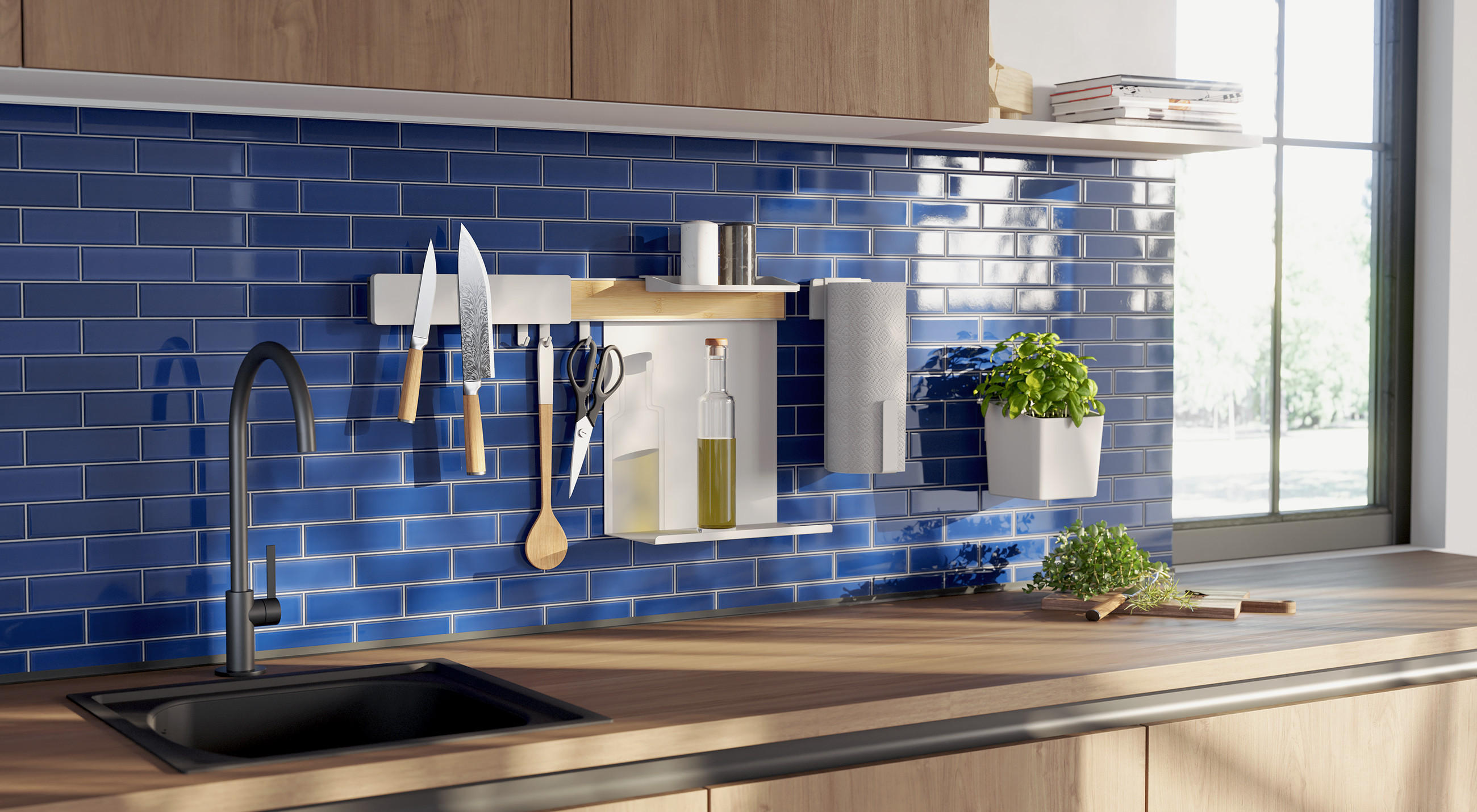 1. Eine Küche mit blauen Fliesen und einem Spülbecken, mit modernen Küchen-Organizer-Sets