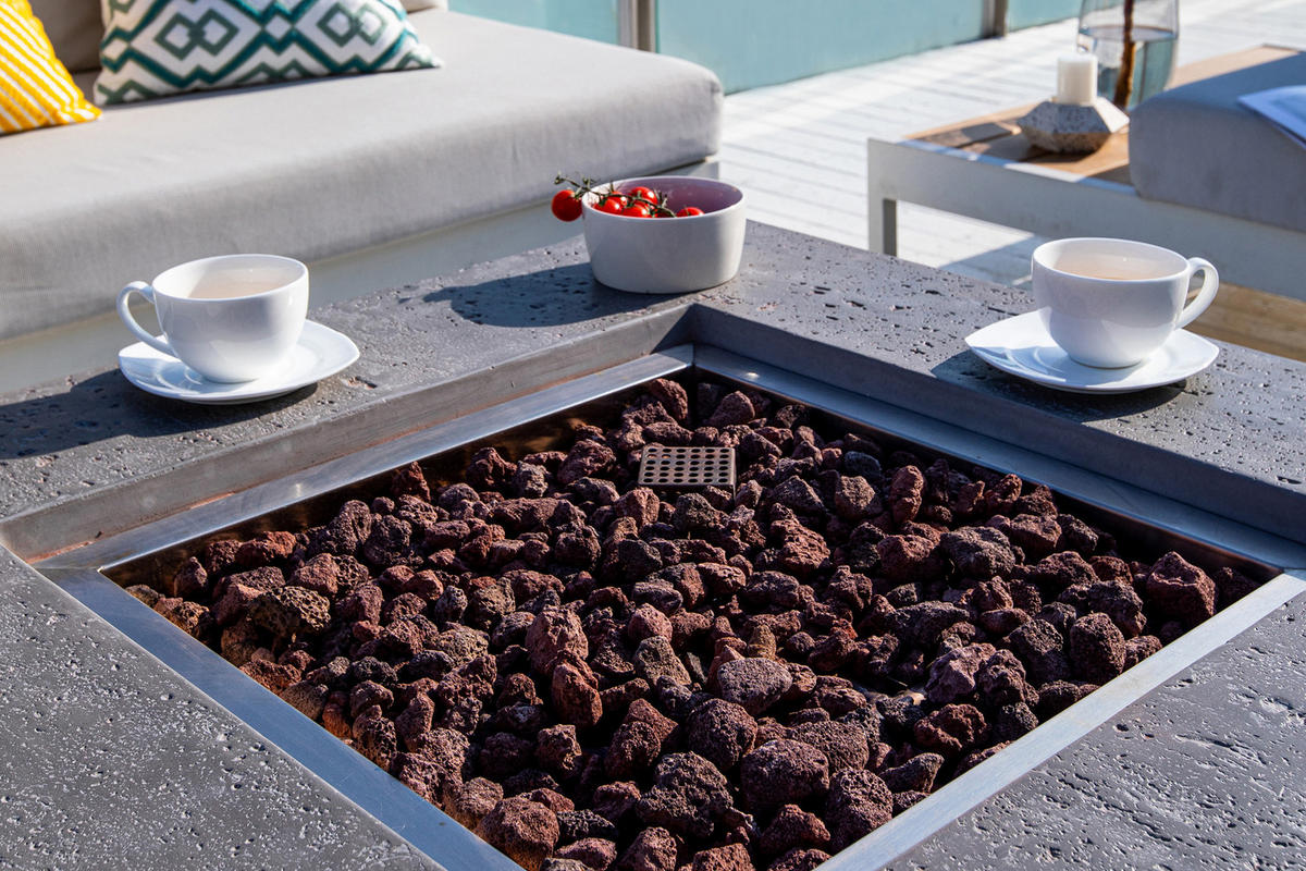 FEUERTISCH Manhattan Gasfeuerstelle aus GFRC-Beton 91/91/40 cm - Hellgrau, Naturmaterialien (91/40/91cm) - Elementi