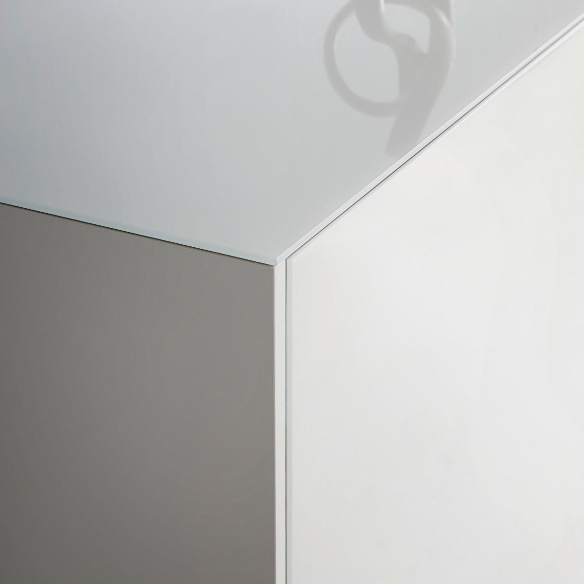 HIGHBOARD Imola Kreidegrau matt lack und Glas - Grau, Holzwerkstoff (121/145/42cm) - Premium Living