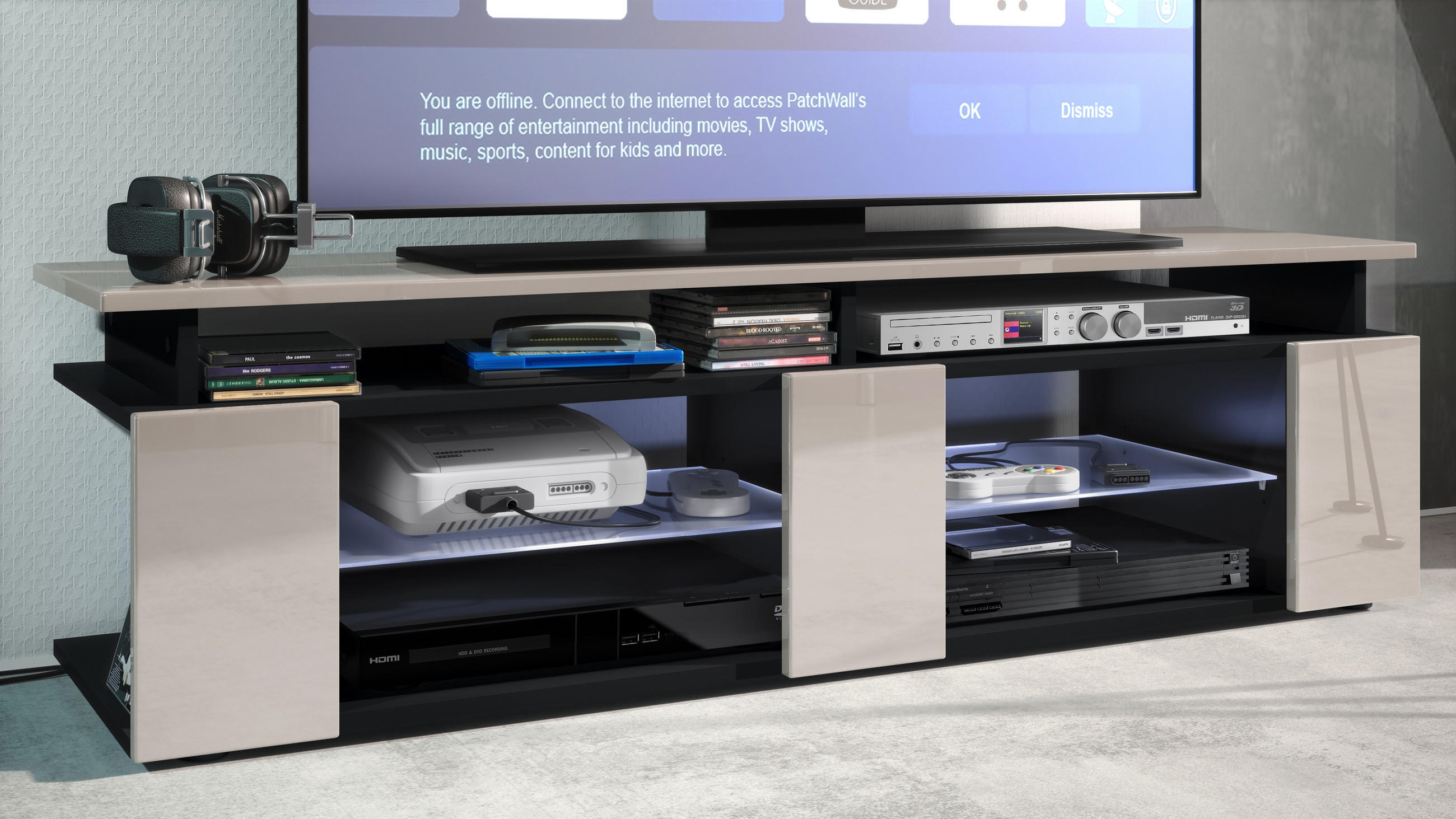 LOWBOARD Movie Fronten und obere Platte des Aufsatzes in Sandgrau Hochglanz - Sandfarben, Holzwerkstoff (138.5/39/39cm) - Vladon