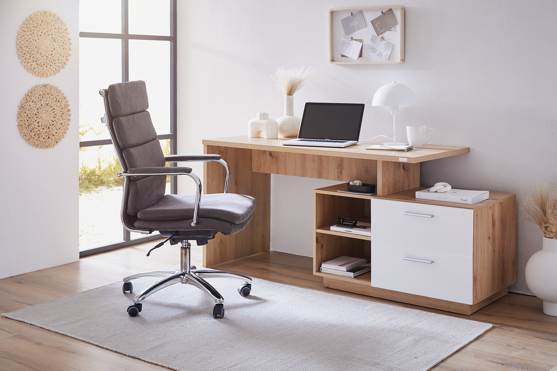 Kancelářské stoly