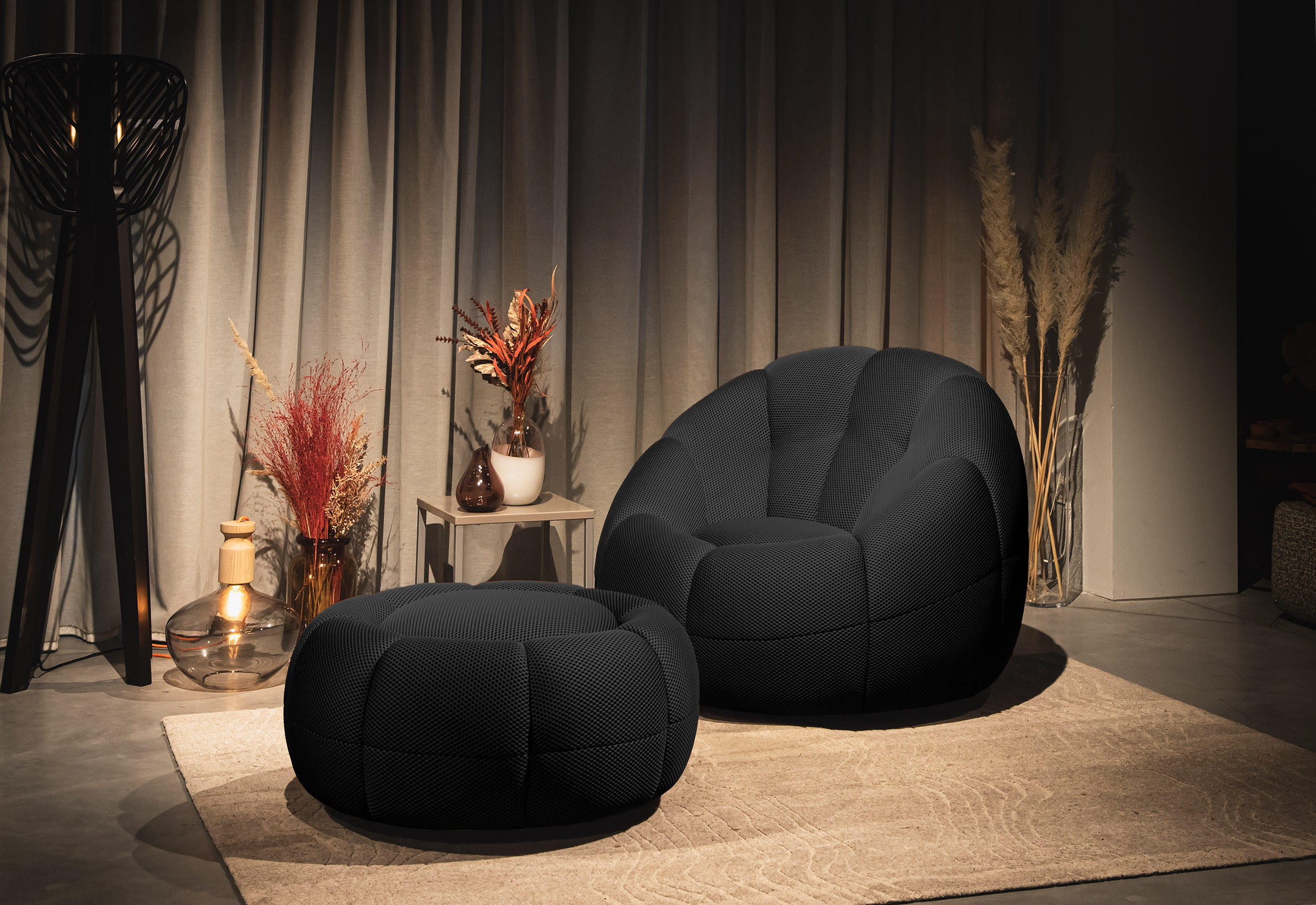 SESSEL UND POUF FIGO UND FAGO, schwarz - Schwarz, Holzwerkstoff/Textil (104/83/104cm) - Courtois Laville