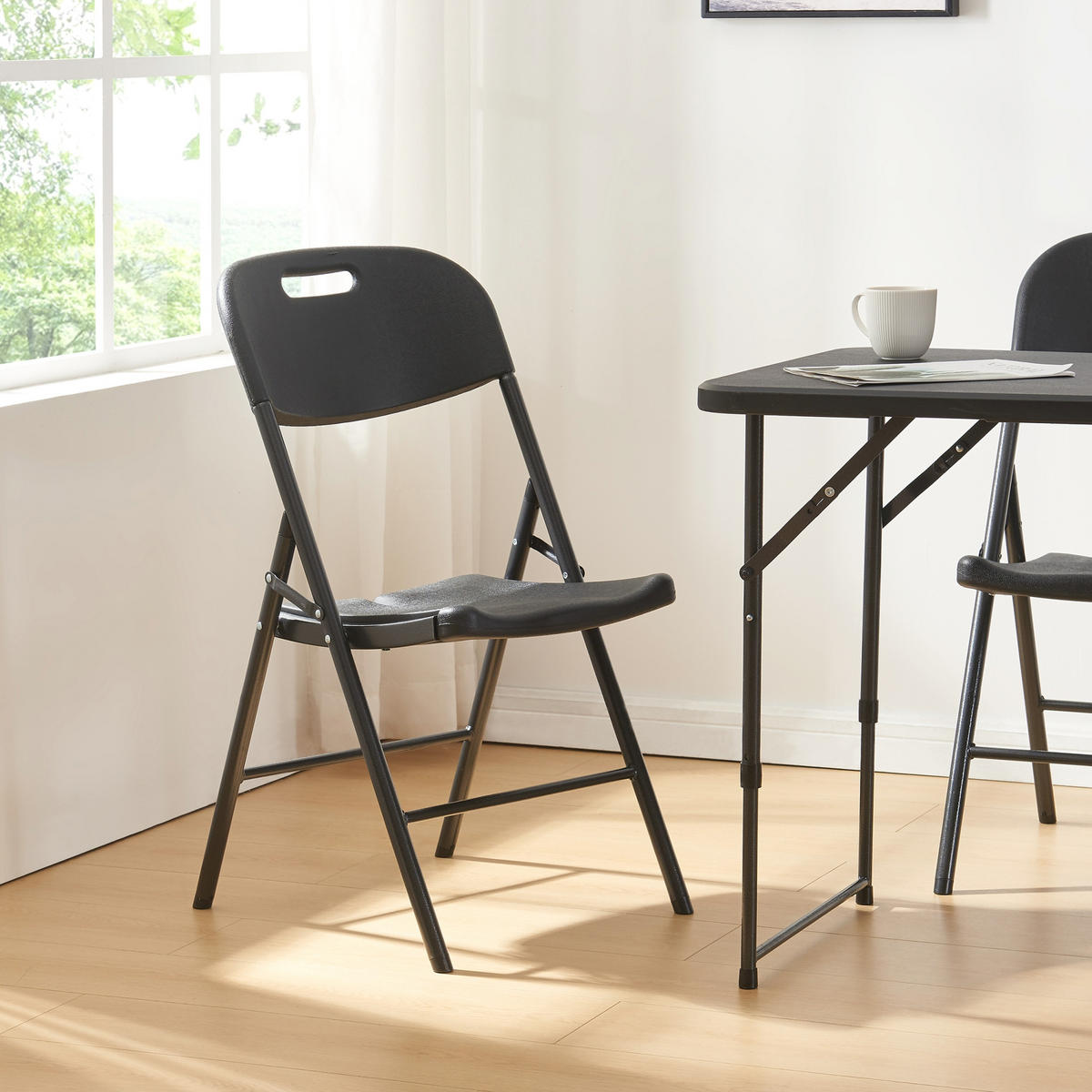 KLAPPSTUHL Ljusnarsberg - Schwarz, Kunststoff/Metall (46/87/53cm) - [en.casa]