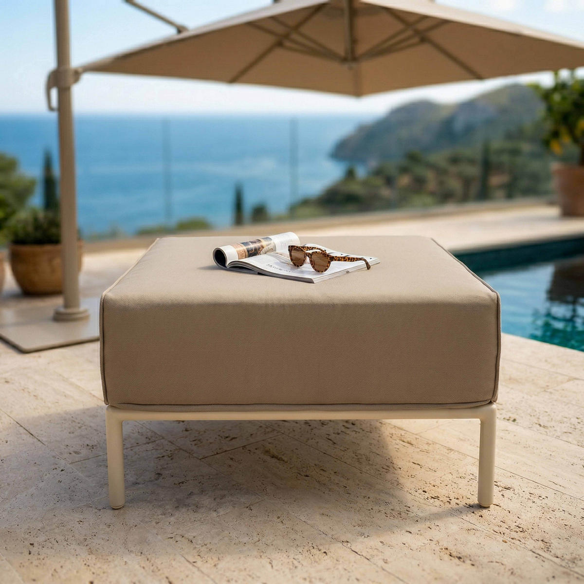 HOCKER, Beige - Beige, Textil (72/38/77cm) - Oviala