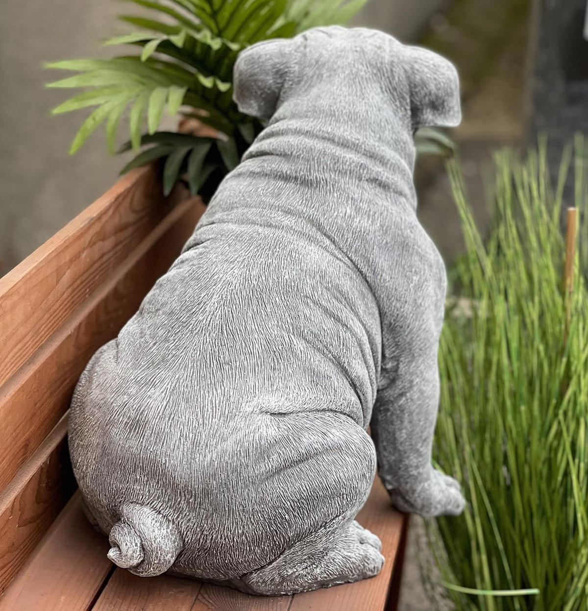 STEINFIGUR Bulldogge Elsa frostsicher Winterfest massiv Steinguss - Grau, Stein (26/37/45cm) - stoneandstyle