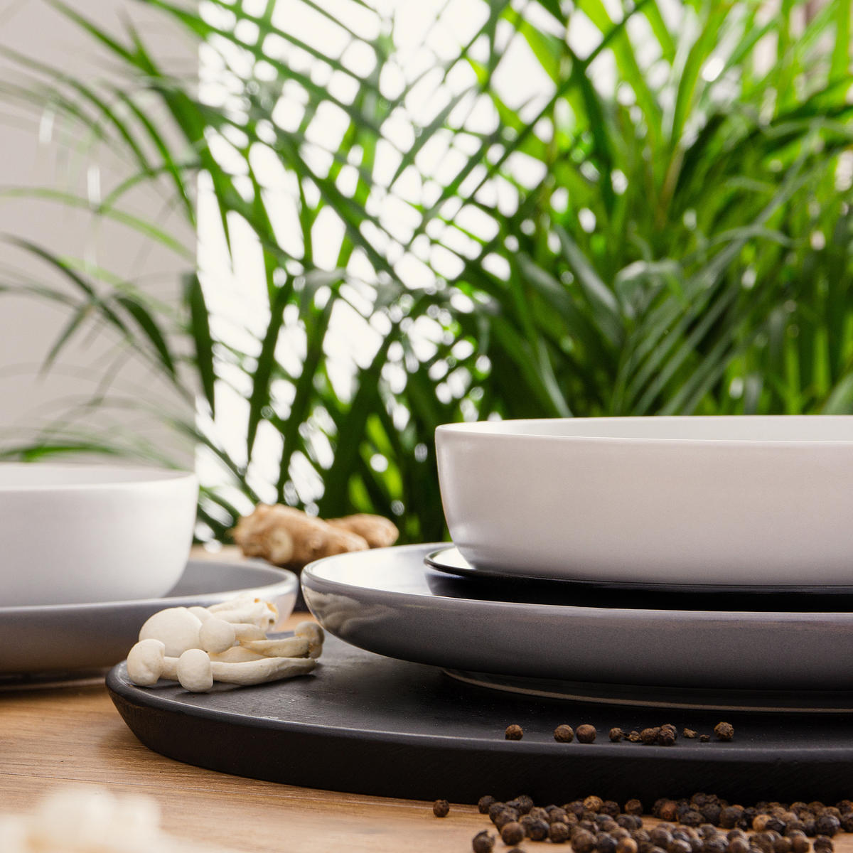 TAFELSERVICE VICTO 6 Personen 18-tlg, matt Grau, Weiß, Schwarz - Weiß/Grau, Keramik (27/2/27cm) - KONSIMO®